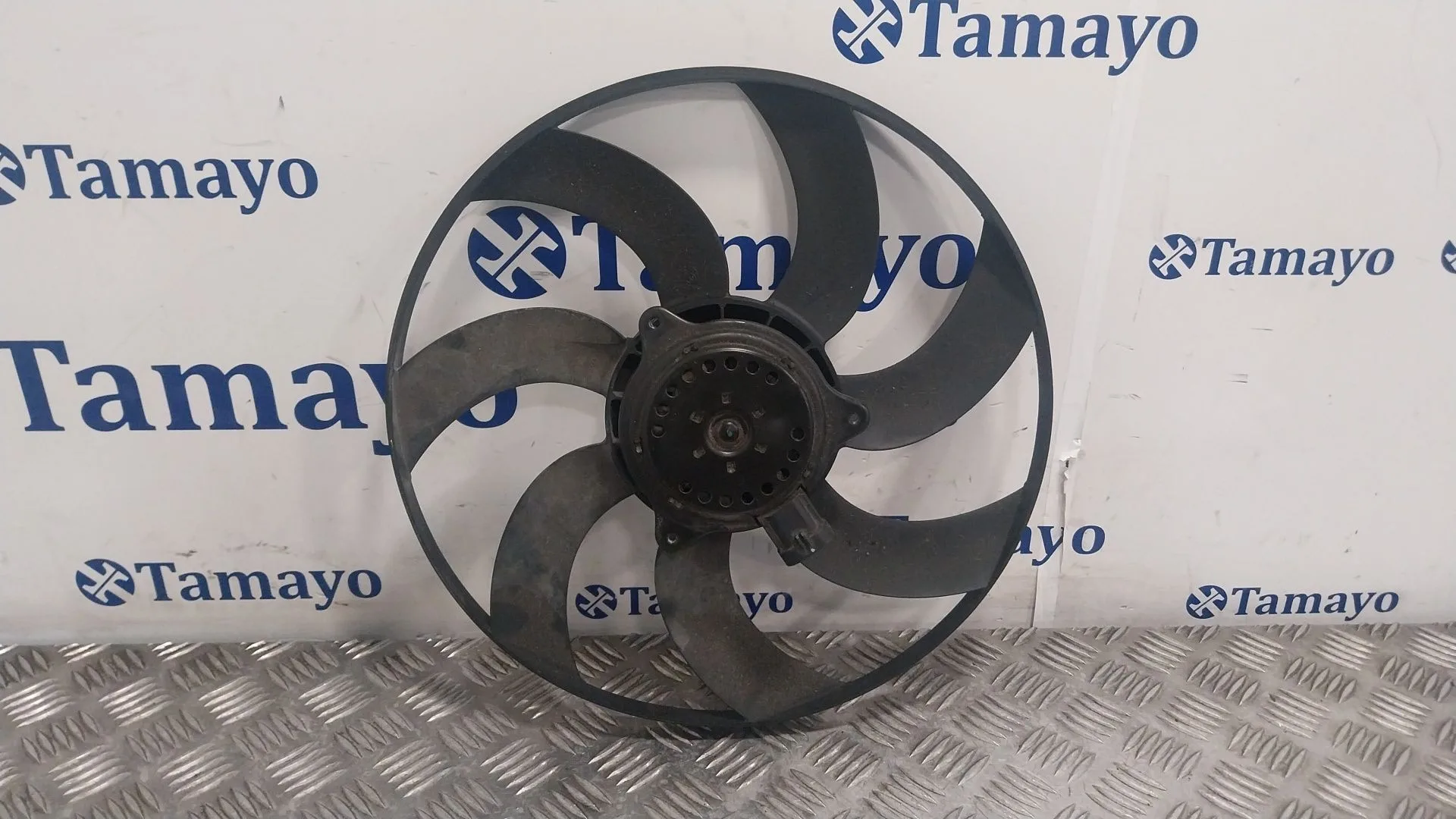 Electroventilador para Peugeot 208
