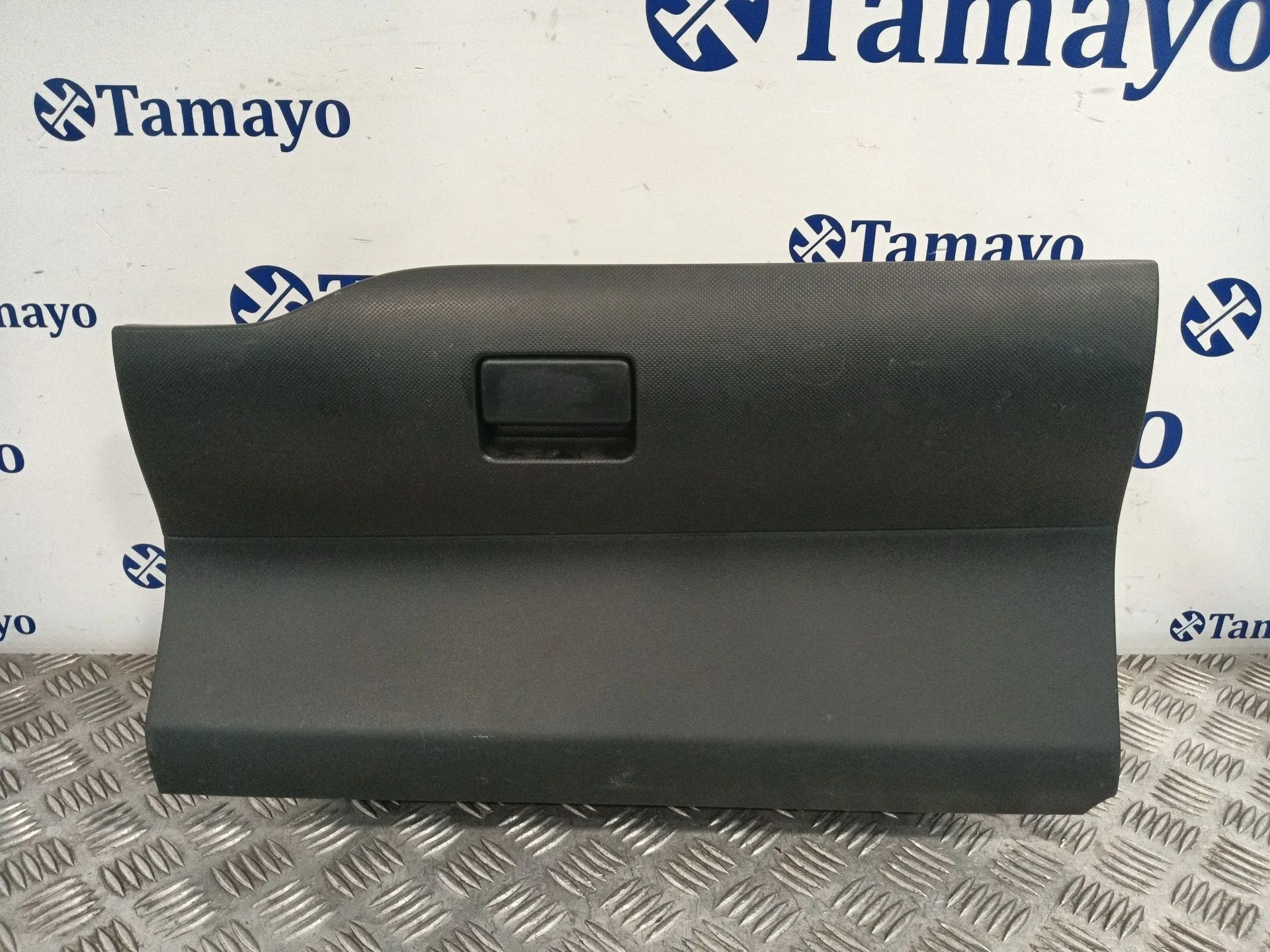 Guantera para Toyota Auris