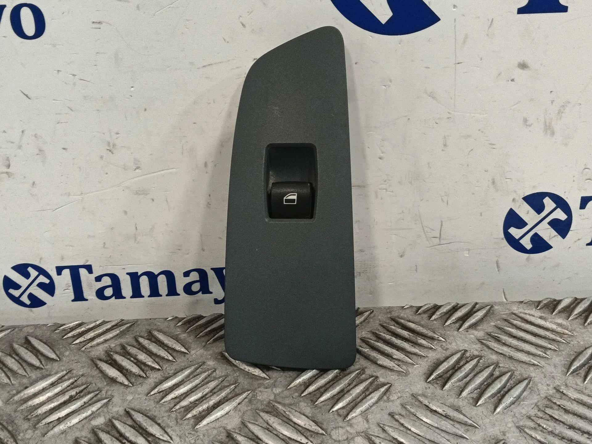 Mando Elevalunas Delantero Derecho para Bmw Serie 1 Berlina (E81/E87)