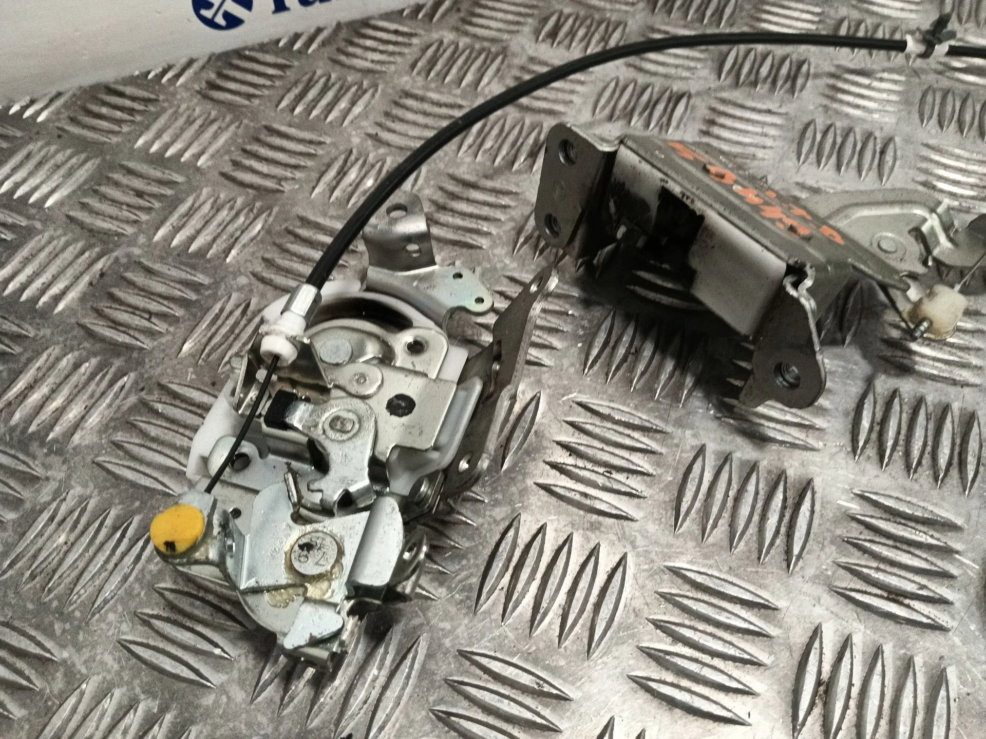 Cerradura Puerta Lateral Derecha para Nissan Nv200 Furgoneta