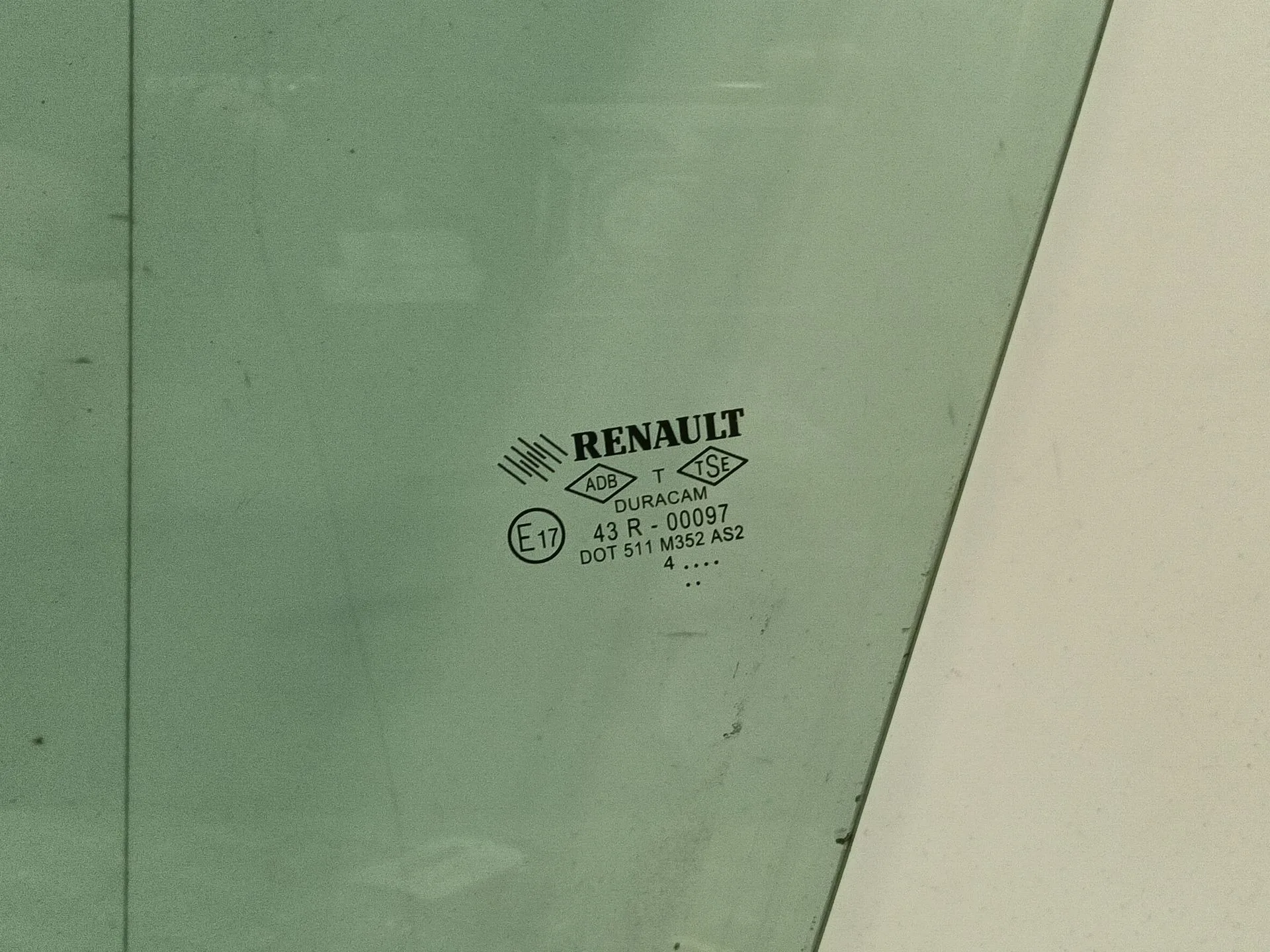 Luna Delantera Izquierda para Renault Clio Iv (Bh_)