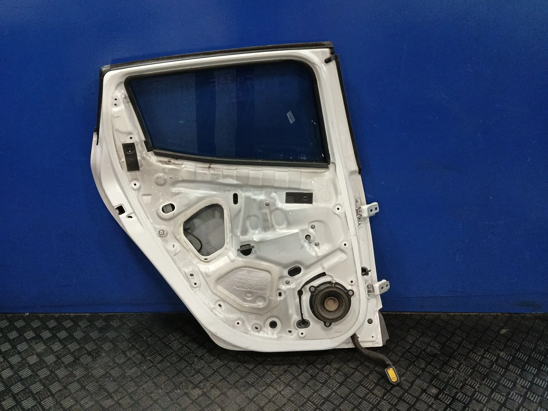 Puerta Trasera Izquierda para Renault Clio Iv (Bh_)