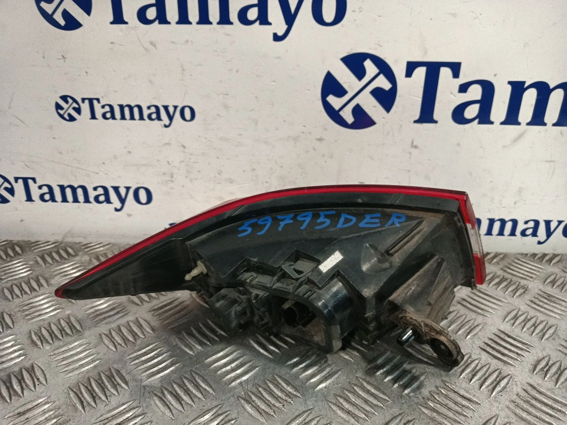 Piloto Trasero Derecho para Renault Clio Iv (Bh_)