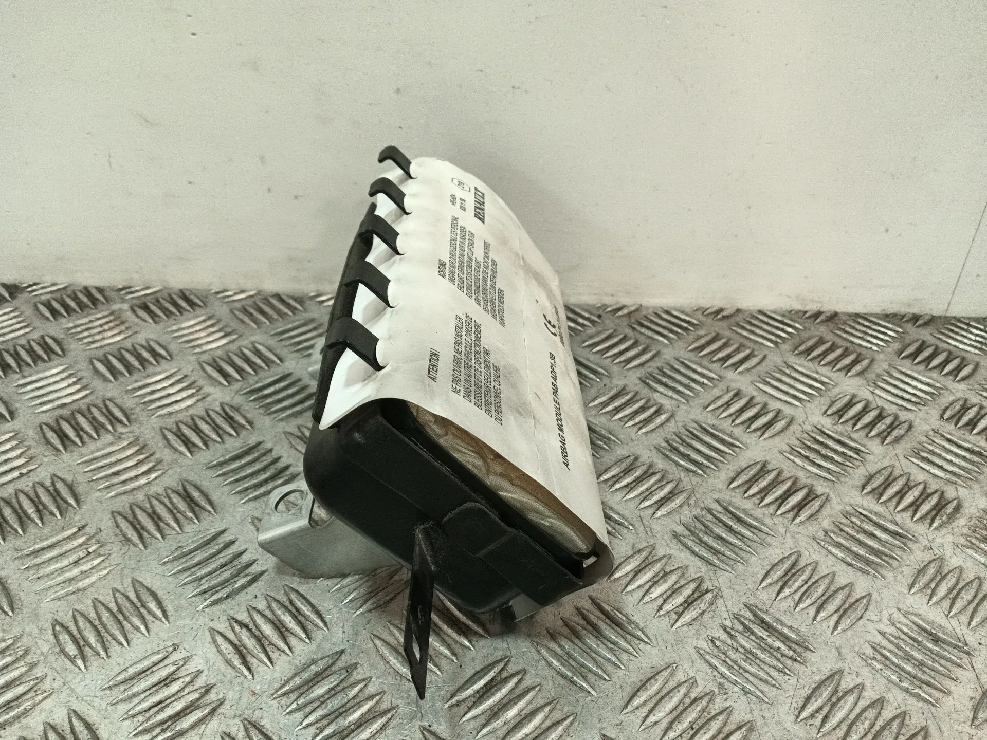 Airbag Delantero Derecho para Renault Clio Iv (Bh_)
