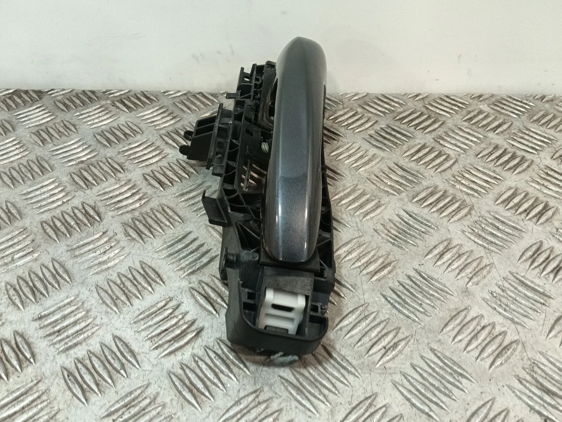 Maneta Exterior Delantera Derecha para Mercedes-Benz Clase C (W205)
