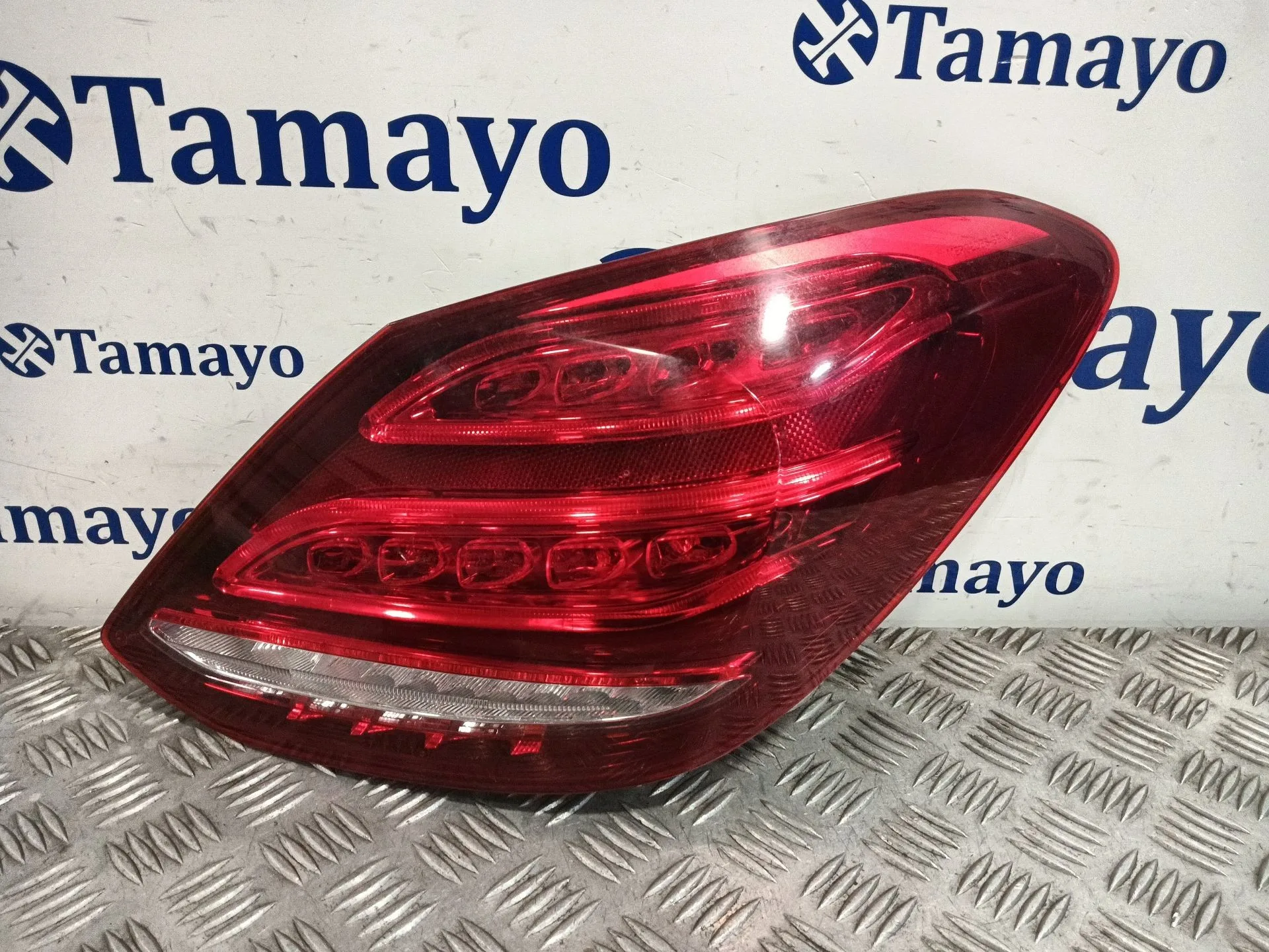 Piloto Trasero Derecho para Mercedes-Benz Clase C (W205)