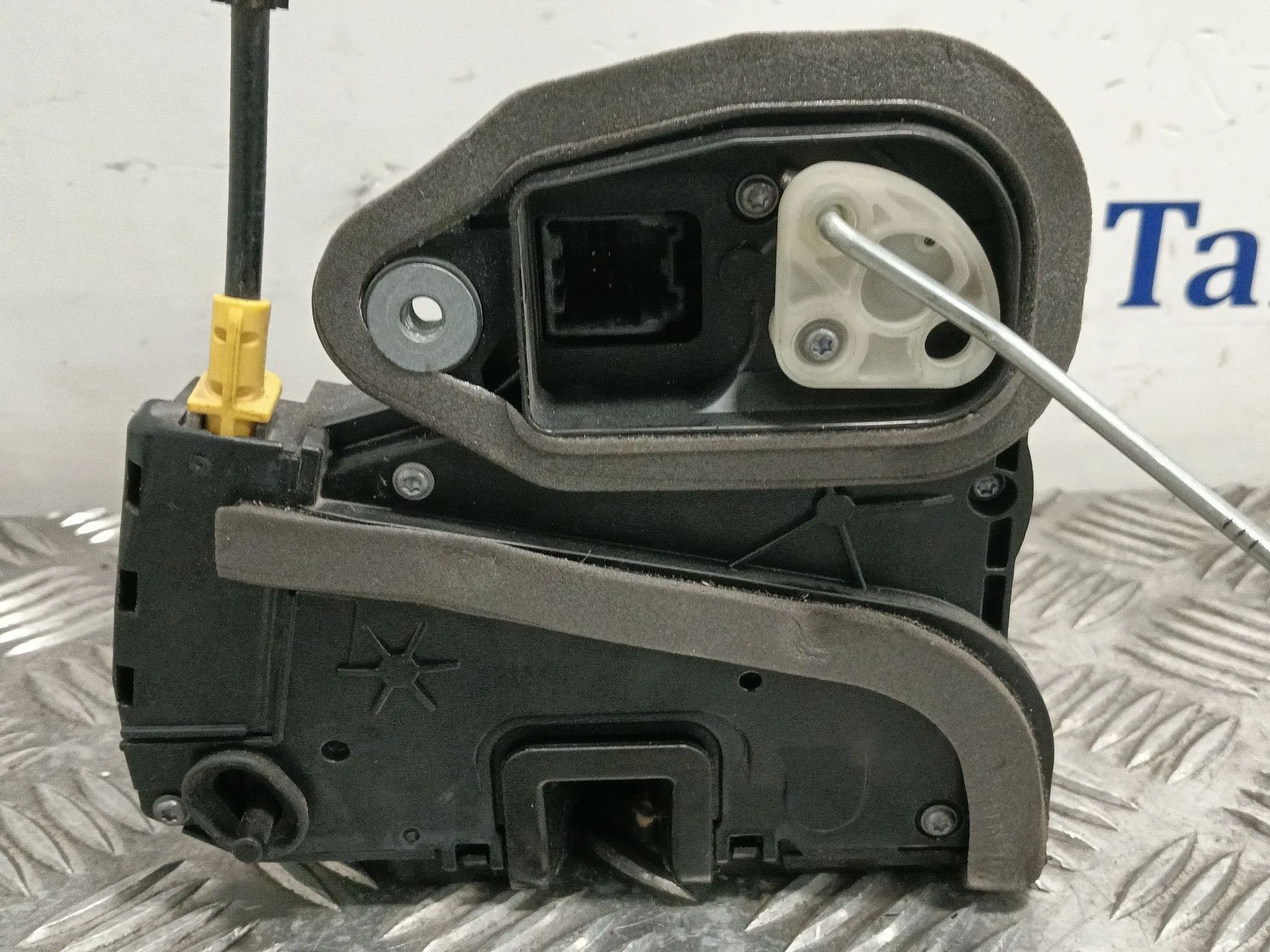 Cerradura Puerta Trasera Derecha para Opel Astra K Sports Tourer (B16)