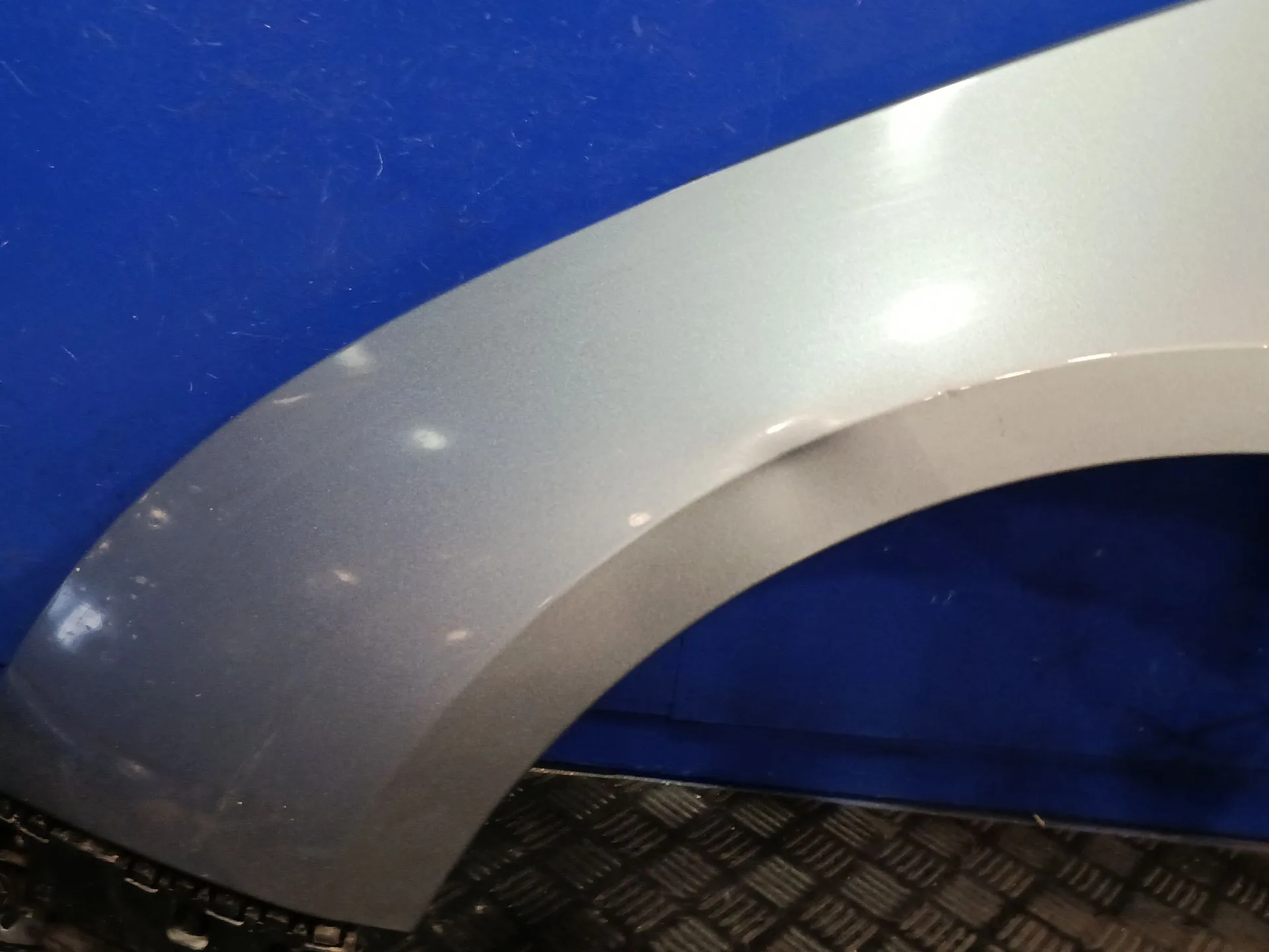 Aleta Delantera Izquierda para Chevrolet Cruze Hatchback (J305)