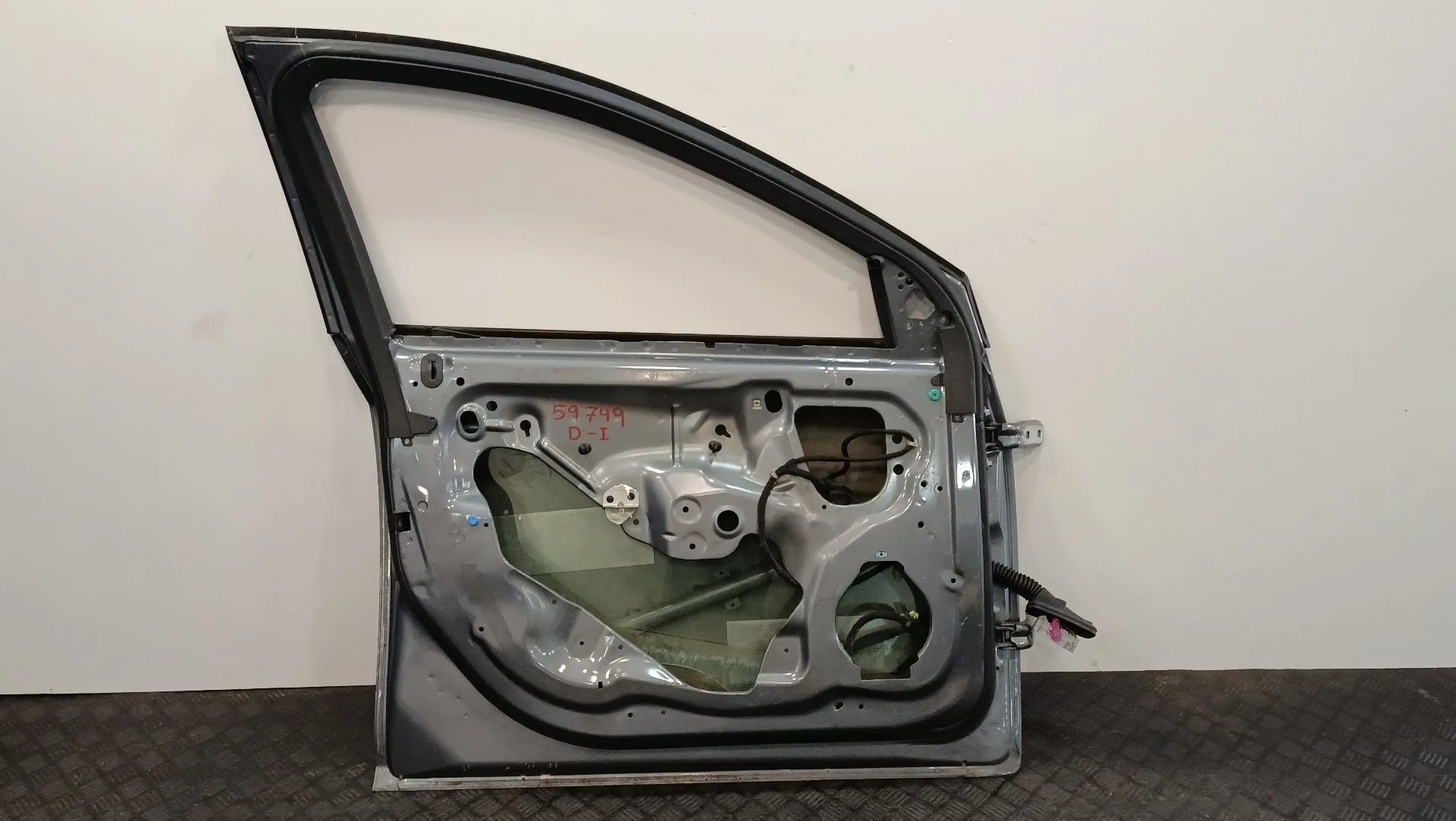 Puerta Delantera Izquierda para Chevrolet Cruze Hatchback (J305)