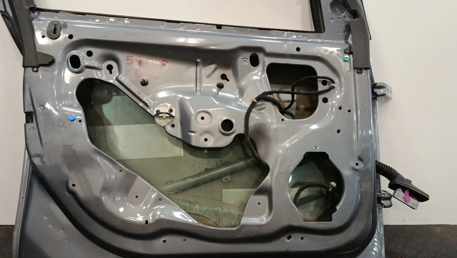 Puerta Delantera Izquierda para Chevrolet Cruze Hatchback (J305)
