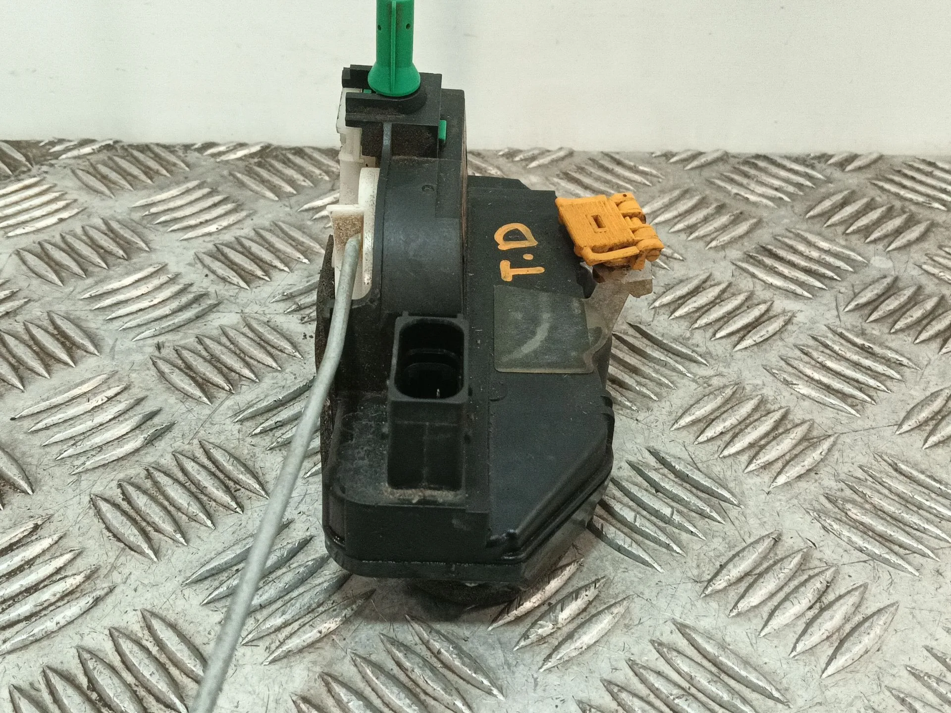 Cerradura Puerta Trasera Derecha para Chevrolet Cruze Hatchback (J305)