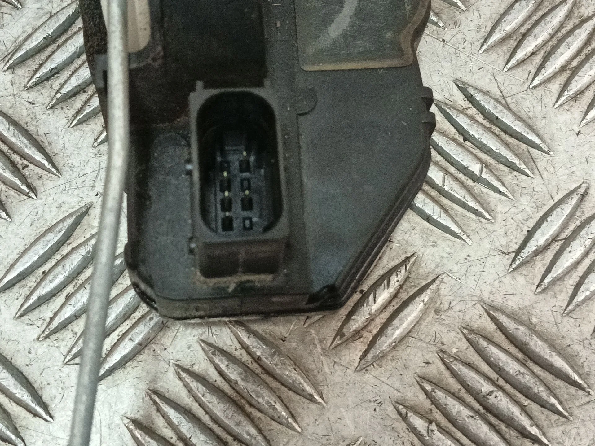Cerradura Puerta Trasera Derecha para Chevrolet Cruze Hatchback (J305)