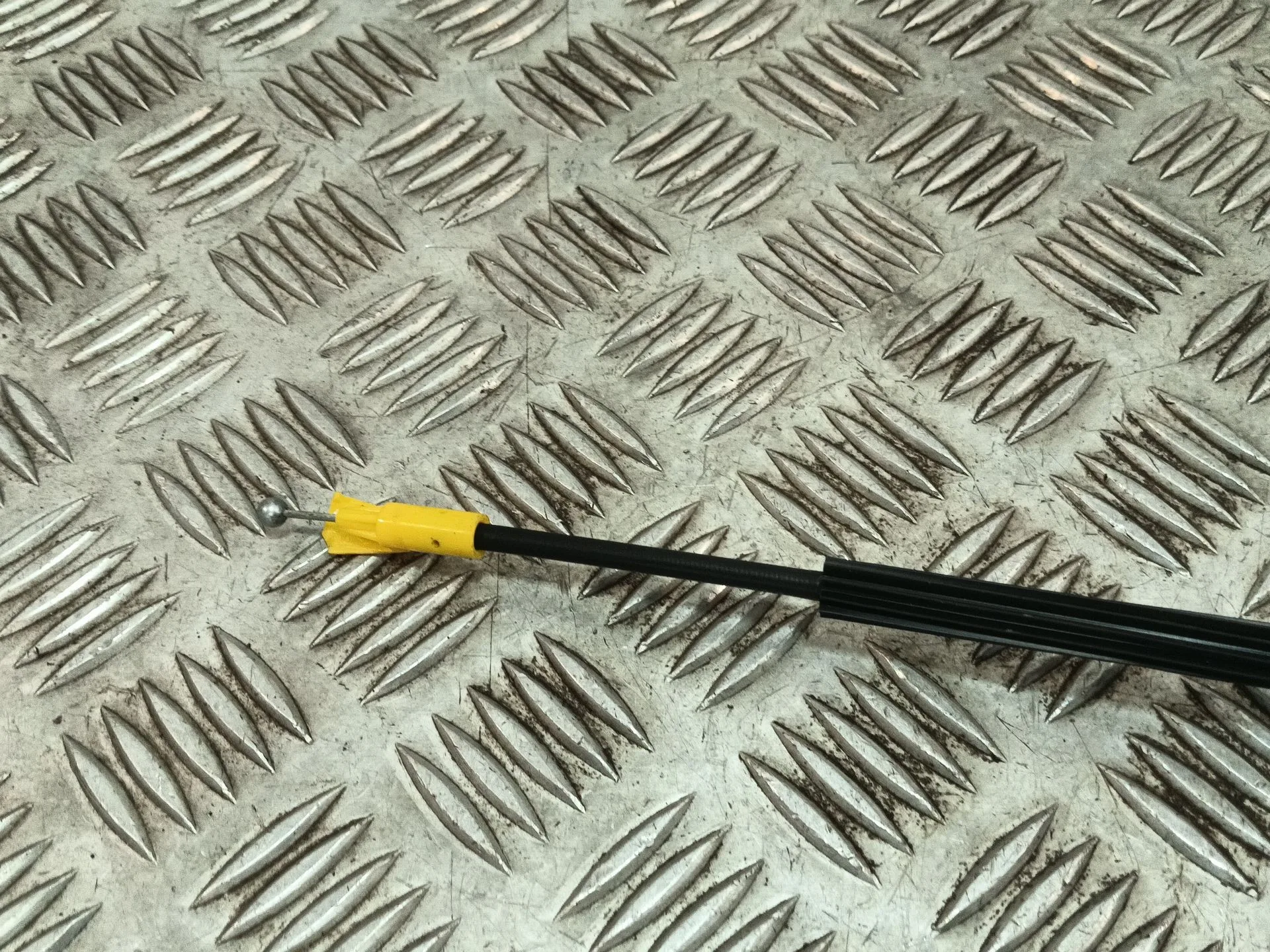 Cerradura Puerta Trasera Derecha para Chevrolet Cruze Hatchback (J305)