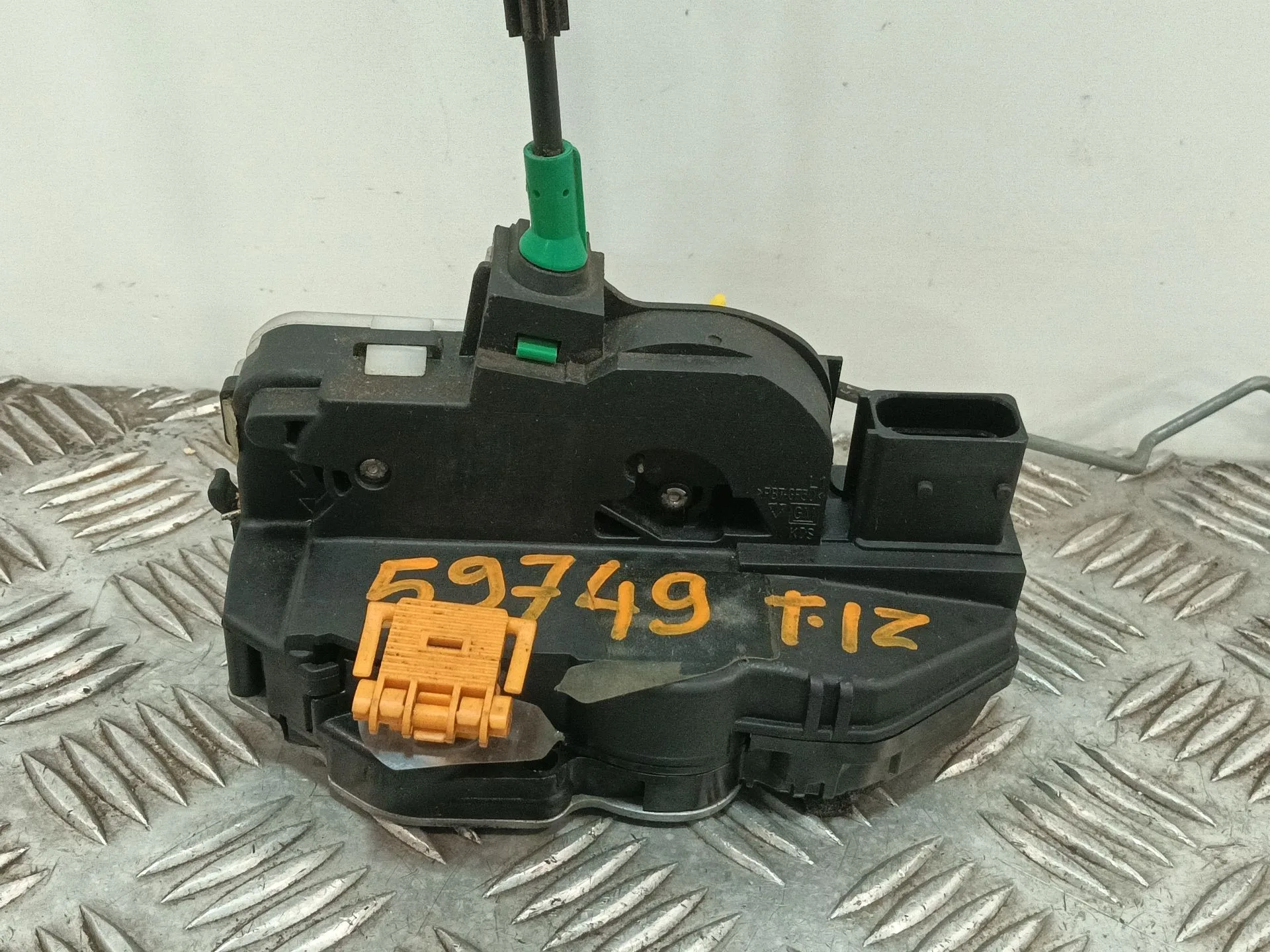Cerradura Puerta Trasera Izquierda para Chevrolet Cruze Hatchback (J305)