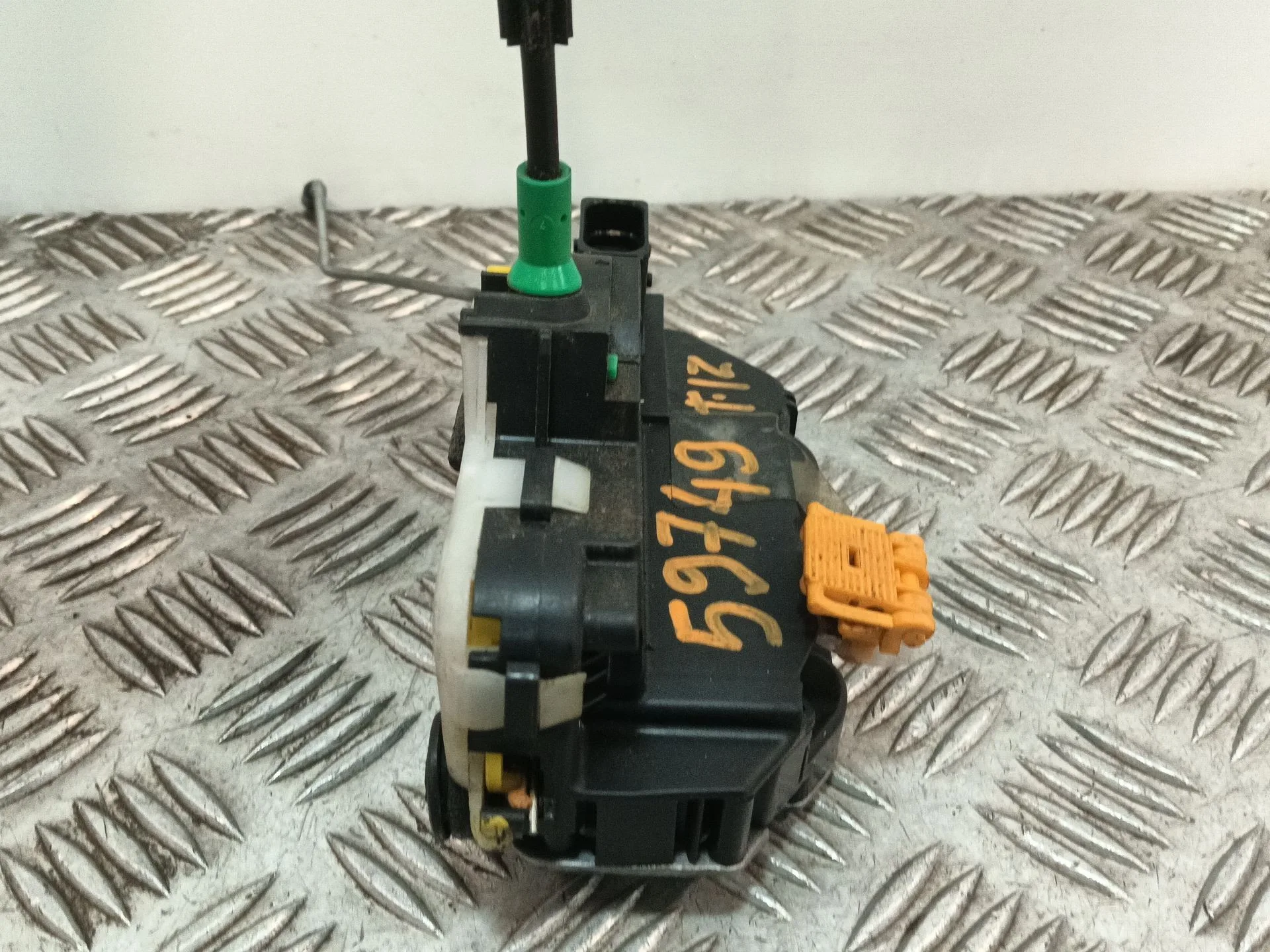 Cerradura Puerta Trasera Izquierda para Chevrolet Cruze Hatchback (J305)