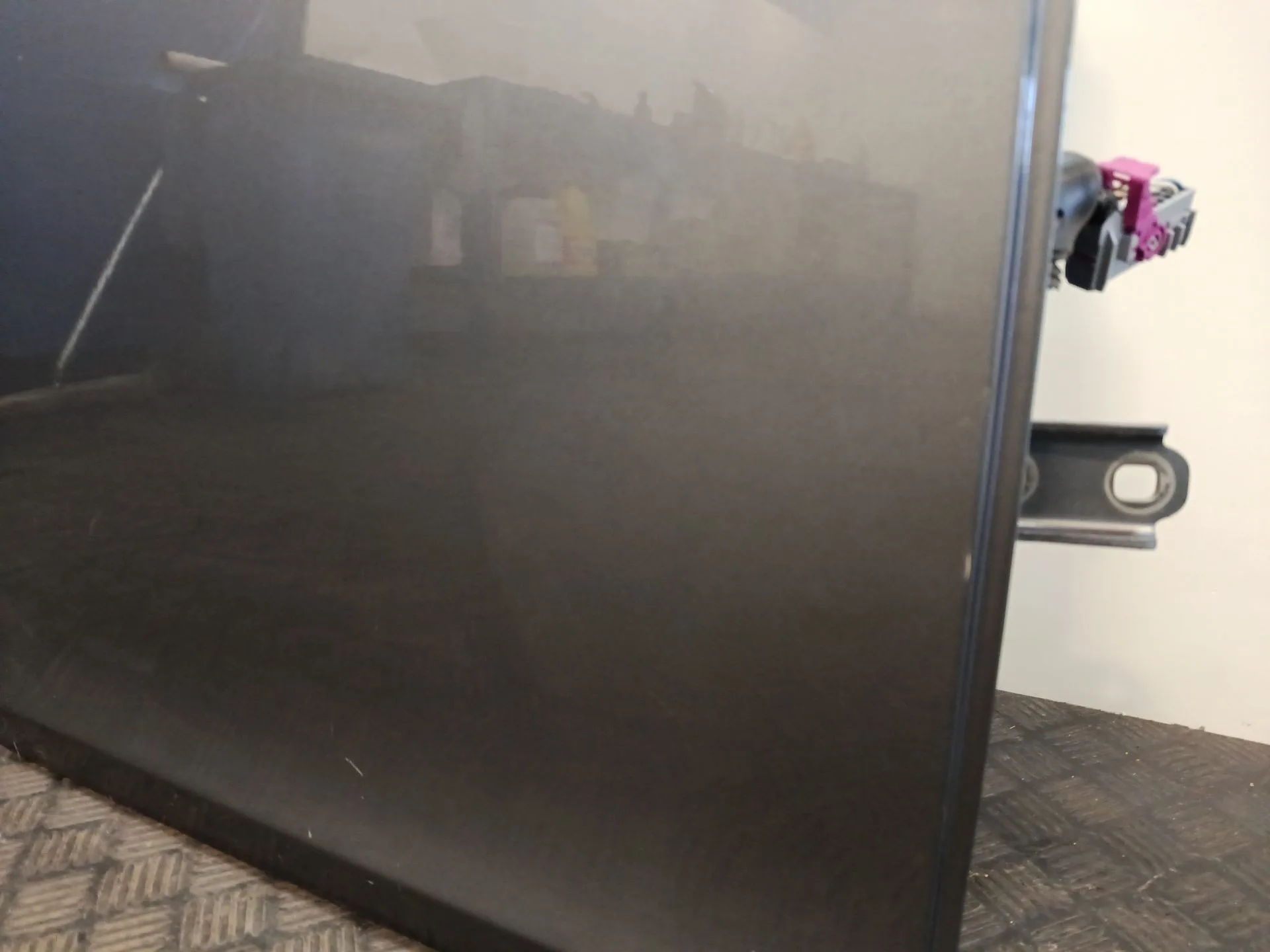 Puerta Trasera Derecha para Chevrolet Cruze Hatchback (J305)