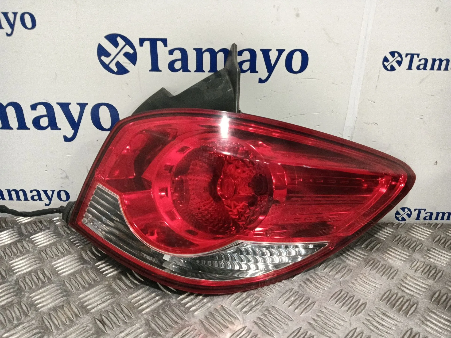 Piloto Trasero Derecho para Chevrolet Cruze Hatchback (J305)