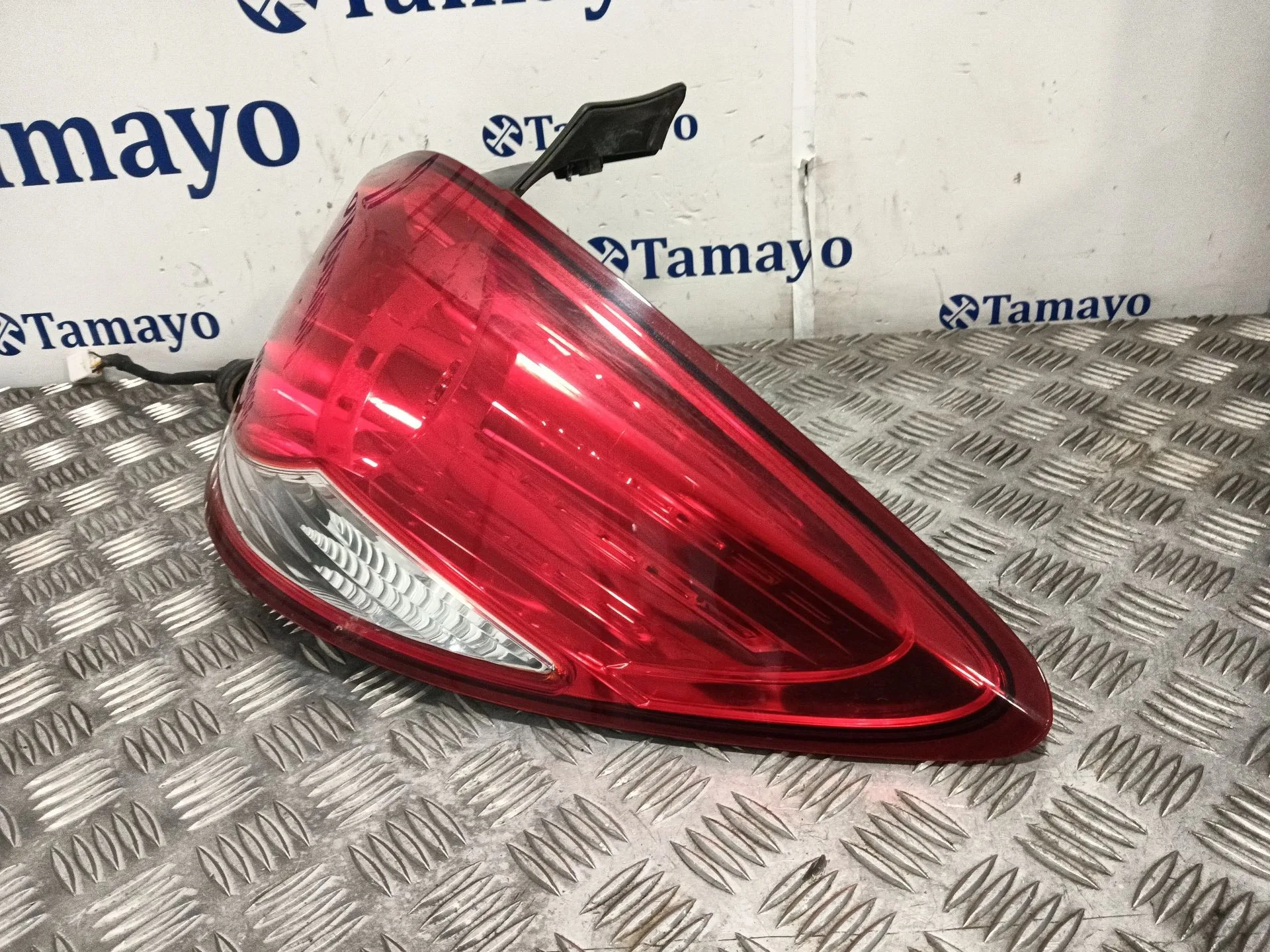 Piloto Trasero Derecho para Chevrolet Cruze Hatchback (J305)