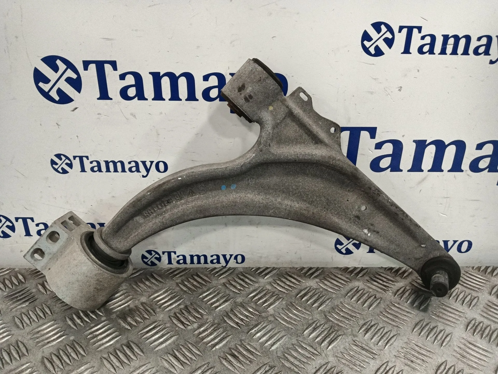 Brazo Suspension Inferior Delantero Derecho para Chevrolet Cruze Hatchback (J305)