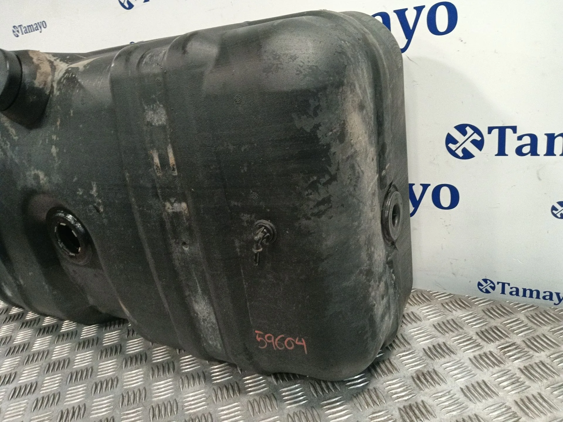Deposito Combustible para Nissan Nt400 Cabstar (F24M)