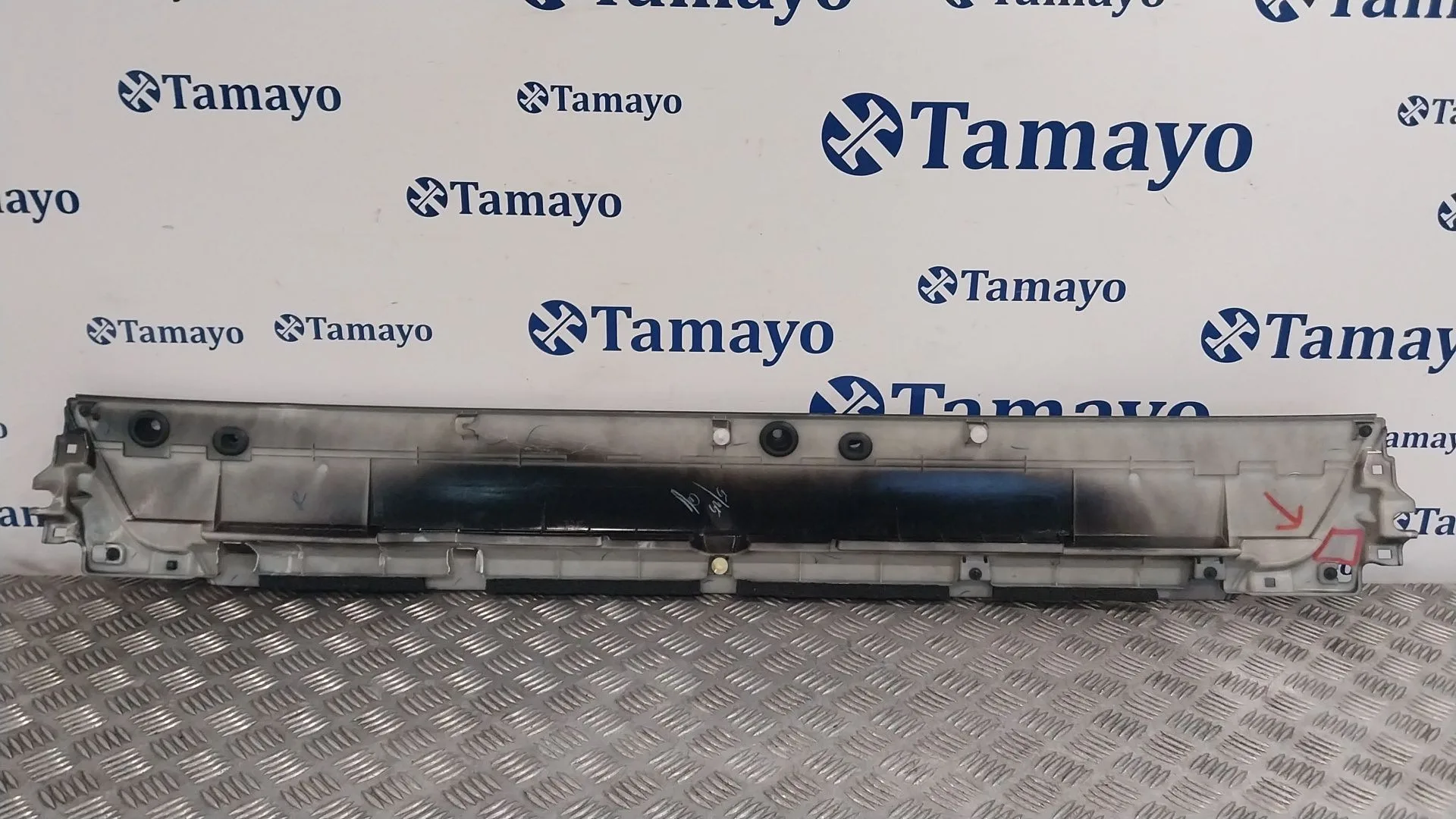 Molduras Traseras para Fuso (Mitsubishi) Canter