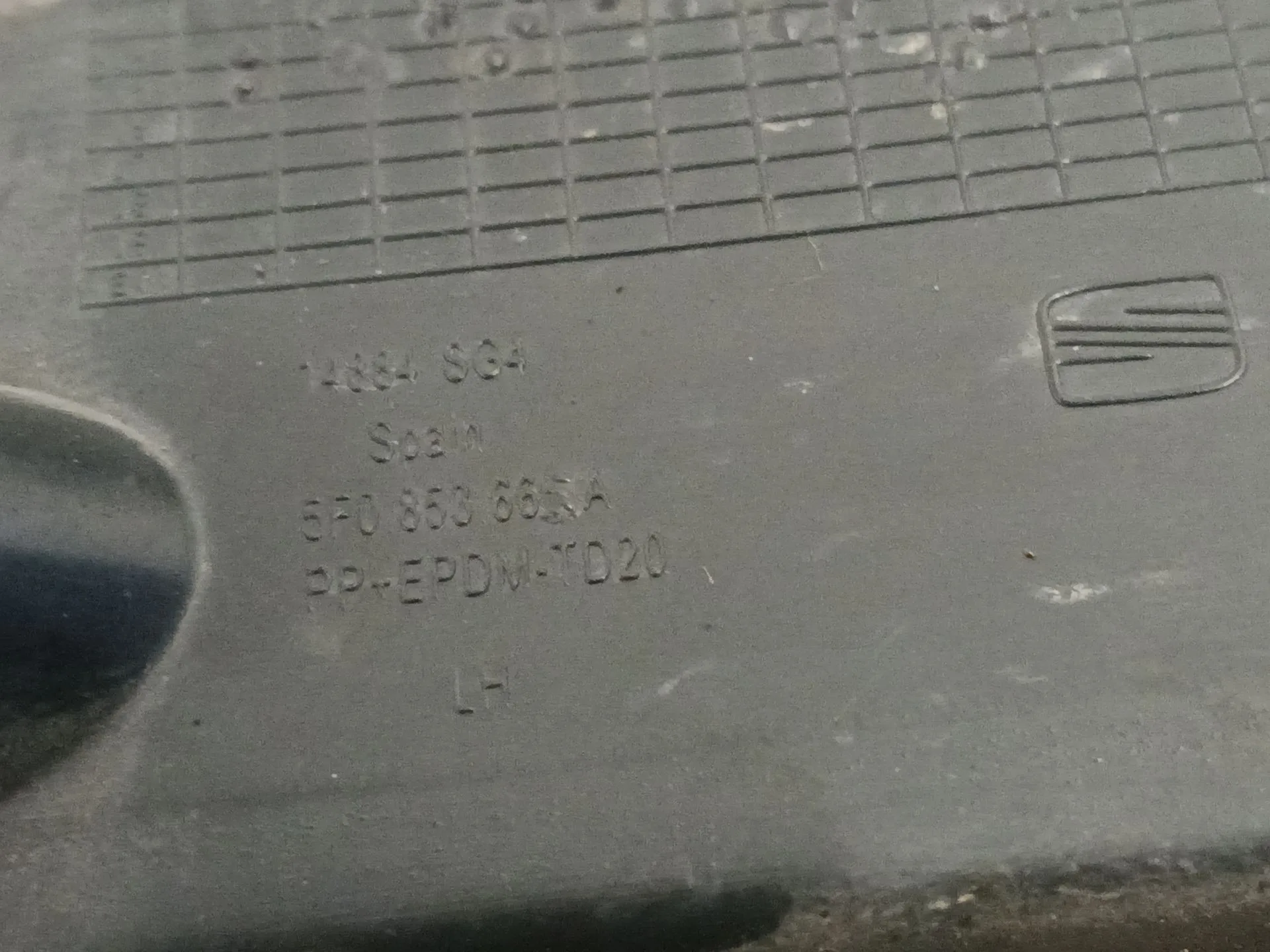Moldura para Seat Leon (5F1)