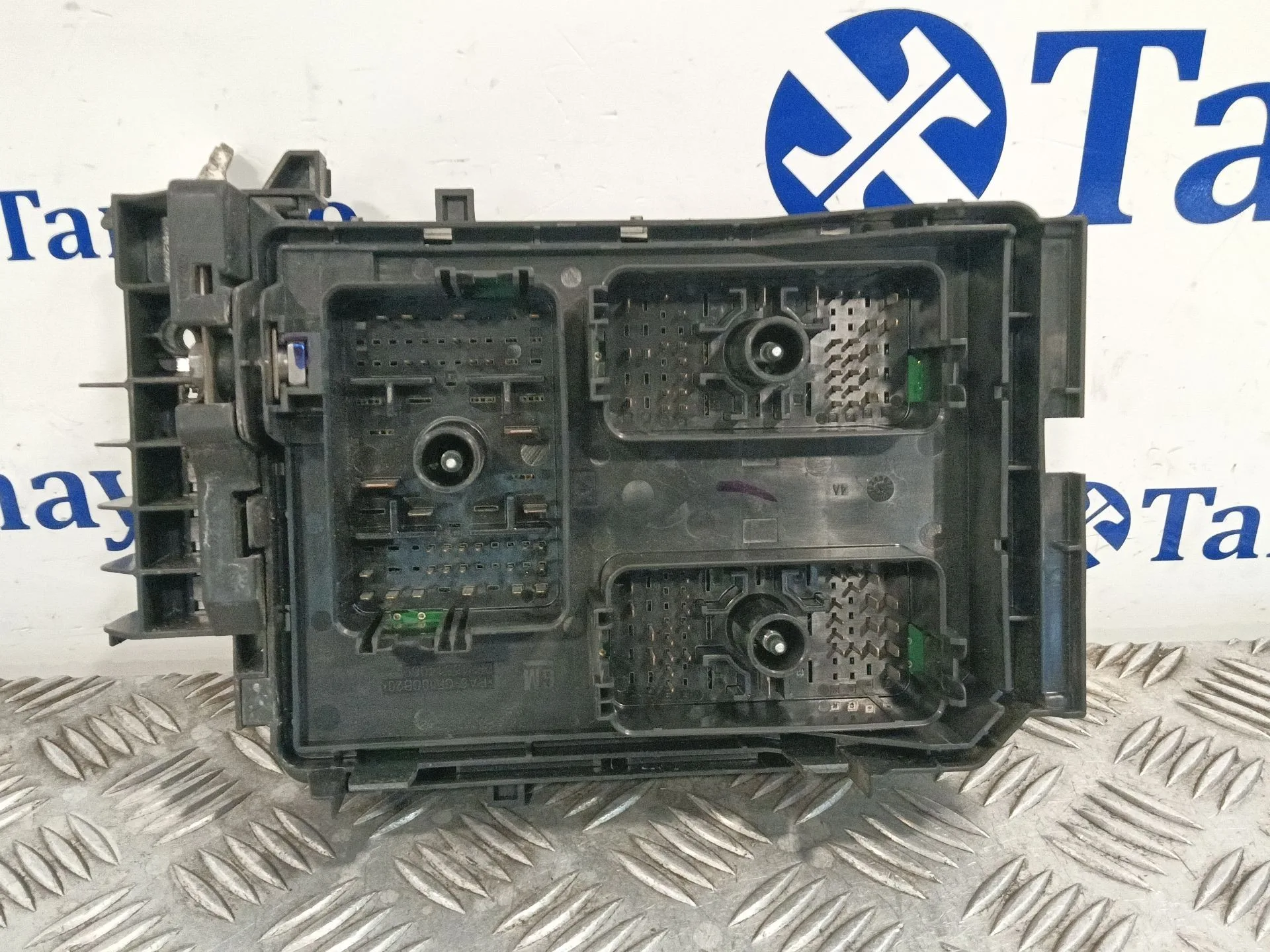 Caja Fusibles para Opel Astra K Sports Tourer (B16)