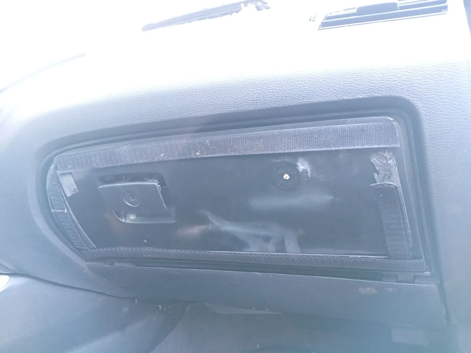 Guantera para Bmw X3 (F25)