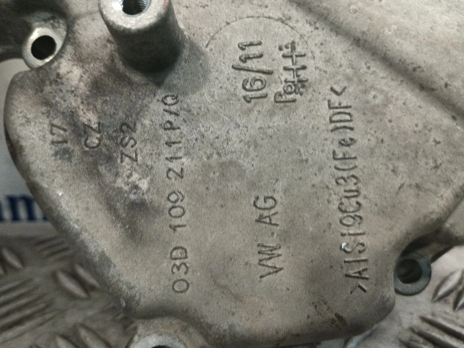 Tapa Distribucion para Skoda Fabia (5J2 )