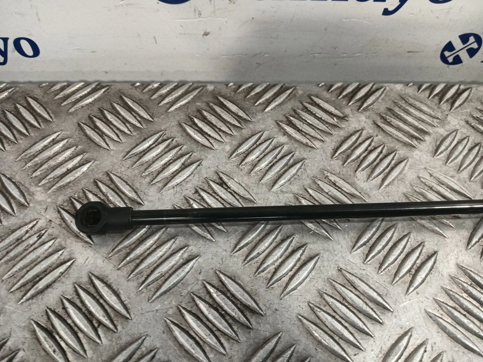 Amortiguador Porton Trasero Derecho para Nissan Qashqai I (J10, Nj10)
