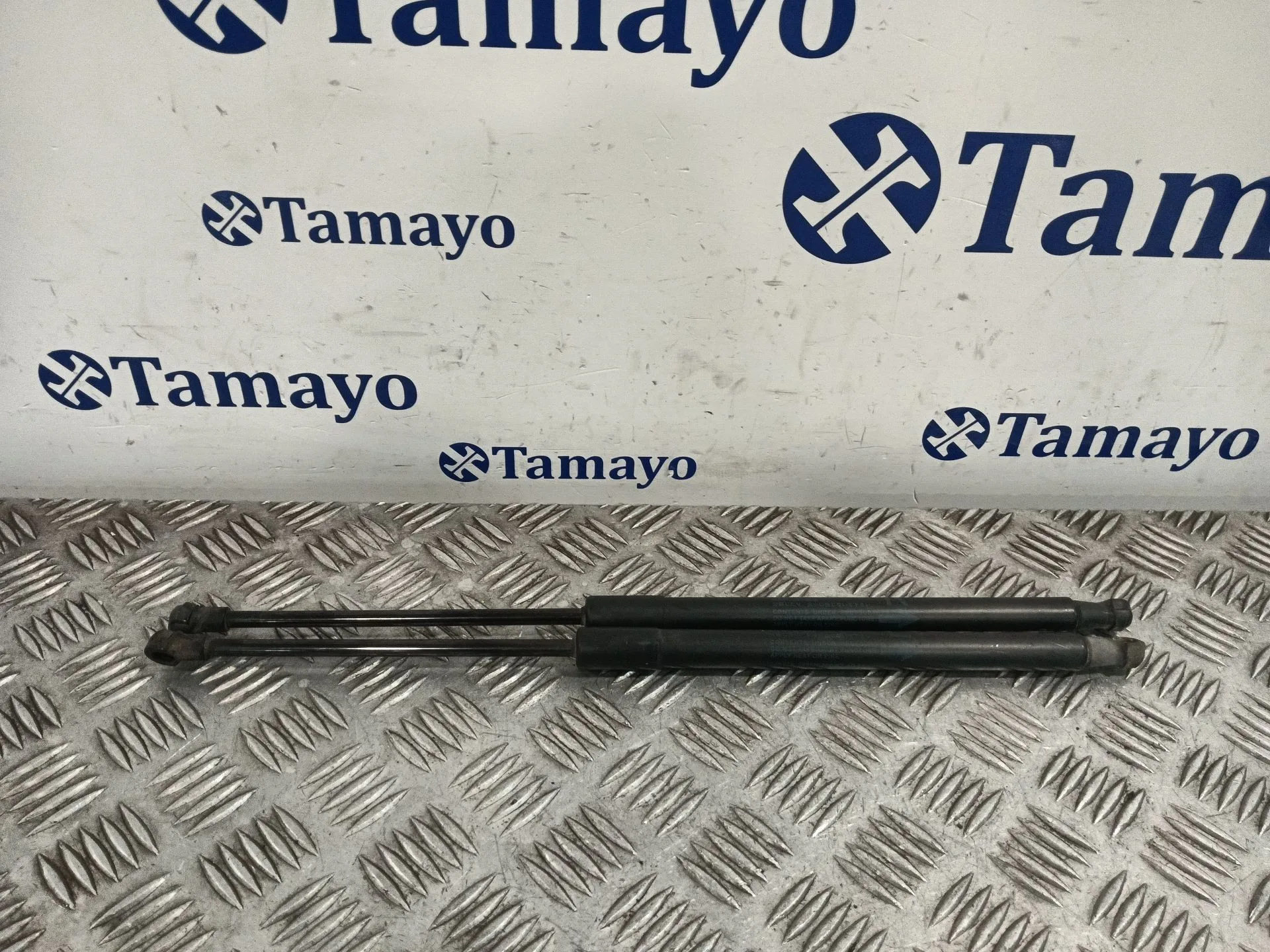 Amortiguadores Maletero / Porton para Toyota Auris