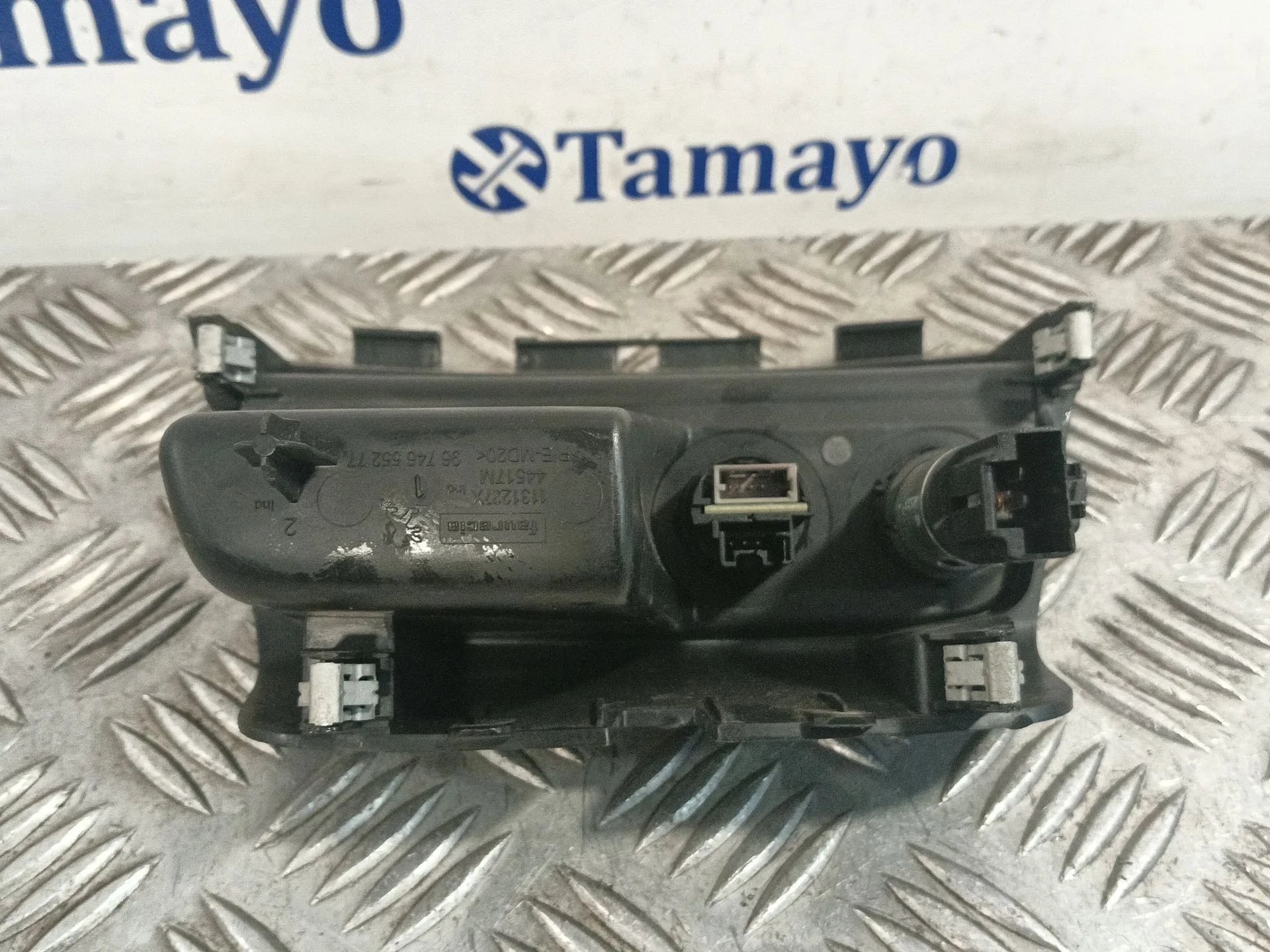 Cenicero para Peugeot 2008 (--.2013->)