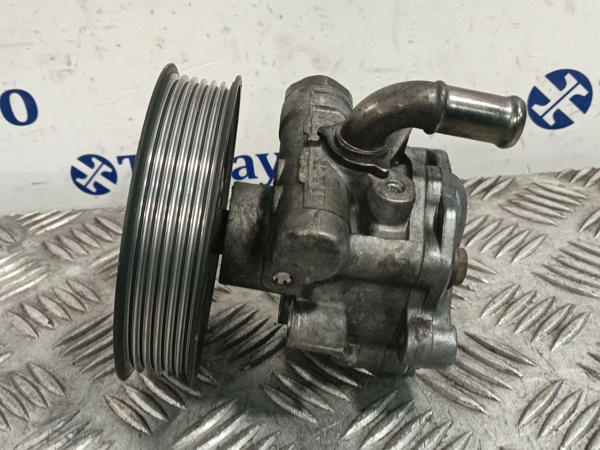 Bomba Direccion para Volkswagen Golf Iv (1J1)