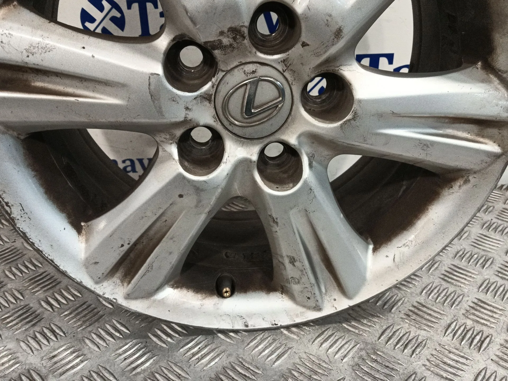 Llanta para Lexus Is Ii (_E2_)