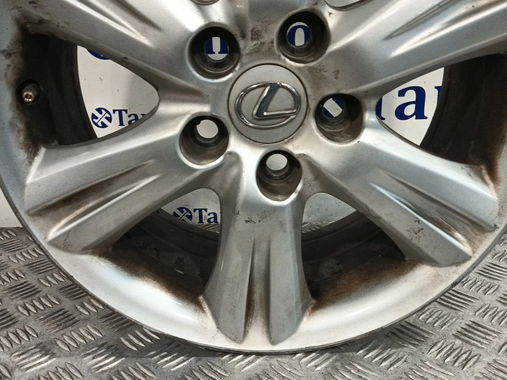 Llanta para Lexus Is Ii (_E2_)