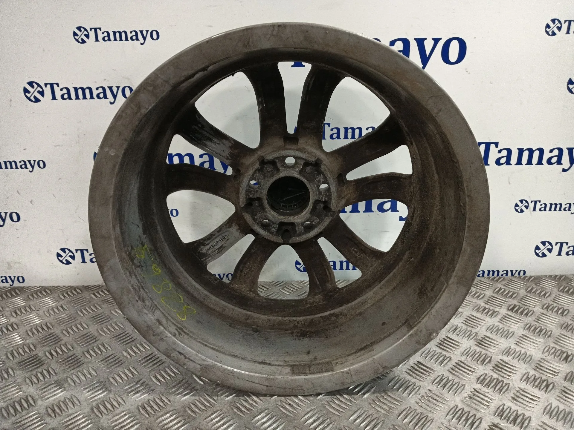 Llanta para Mercedes-Benz Clase C (W205)