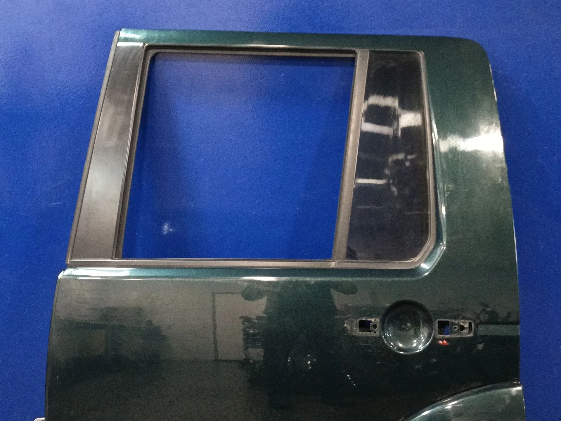 Puerta Trasera Izquierda para Land Rover Discovery Iv (L319)