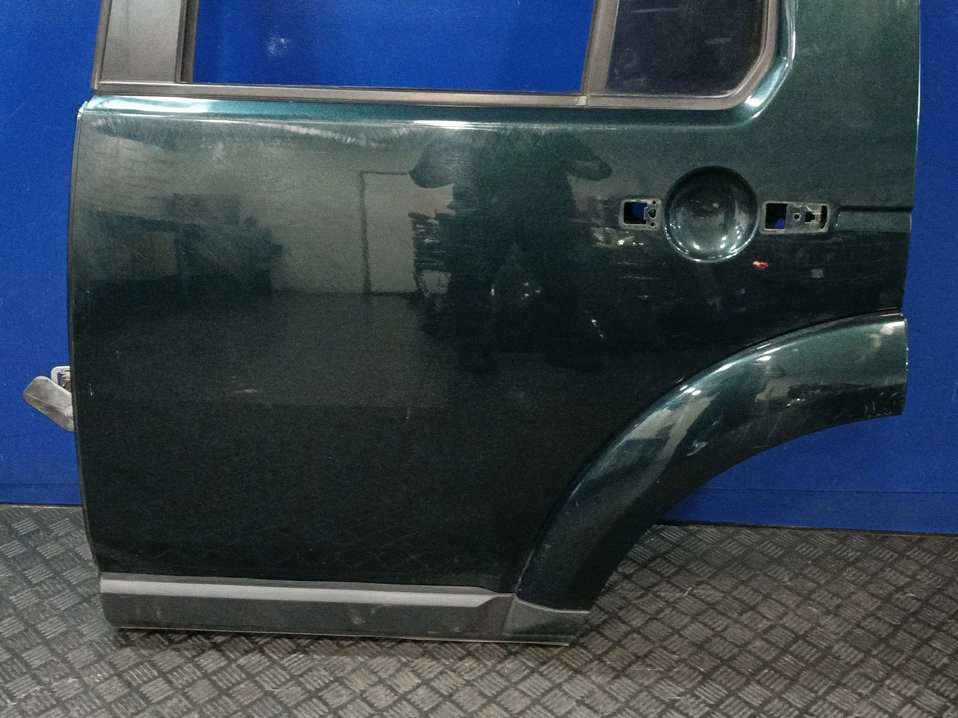 Puerta Trasera Izquierda para Land Rover Discovery Iv (L319)