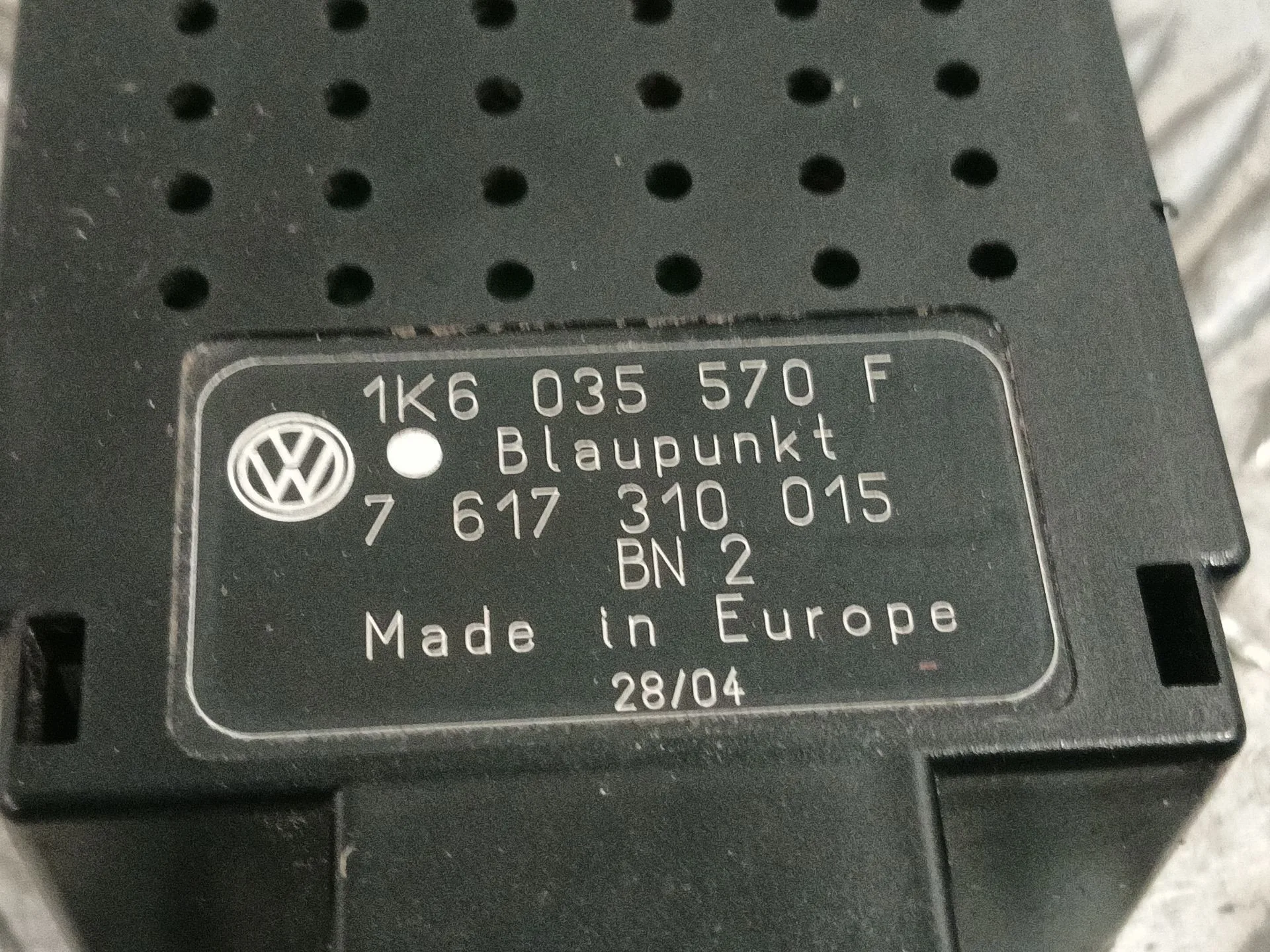 Amplificador De Antena para Volkswagen Golf V (1K1)