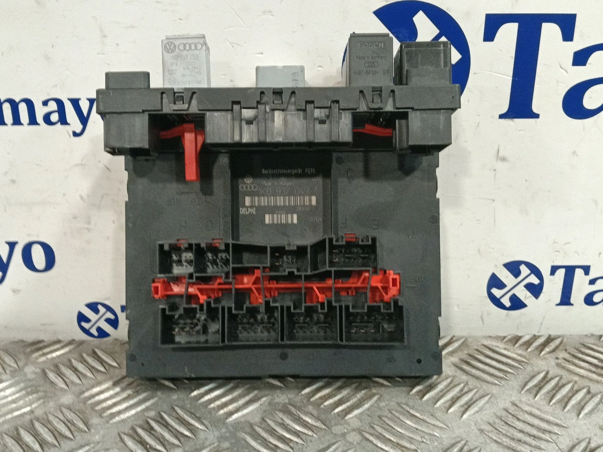 Caja Reles / Fusibles para Volkswagen Golf V (1K1)