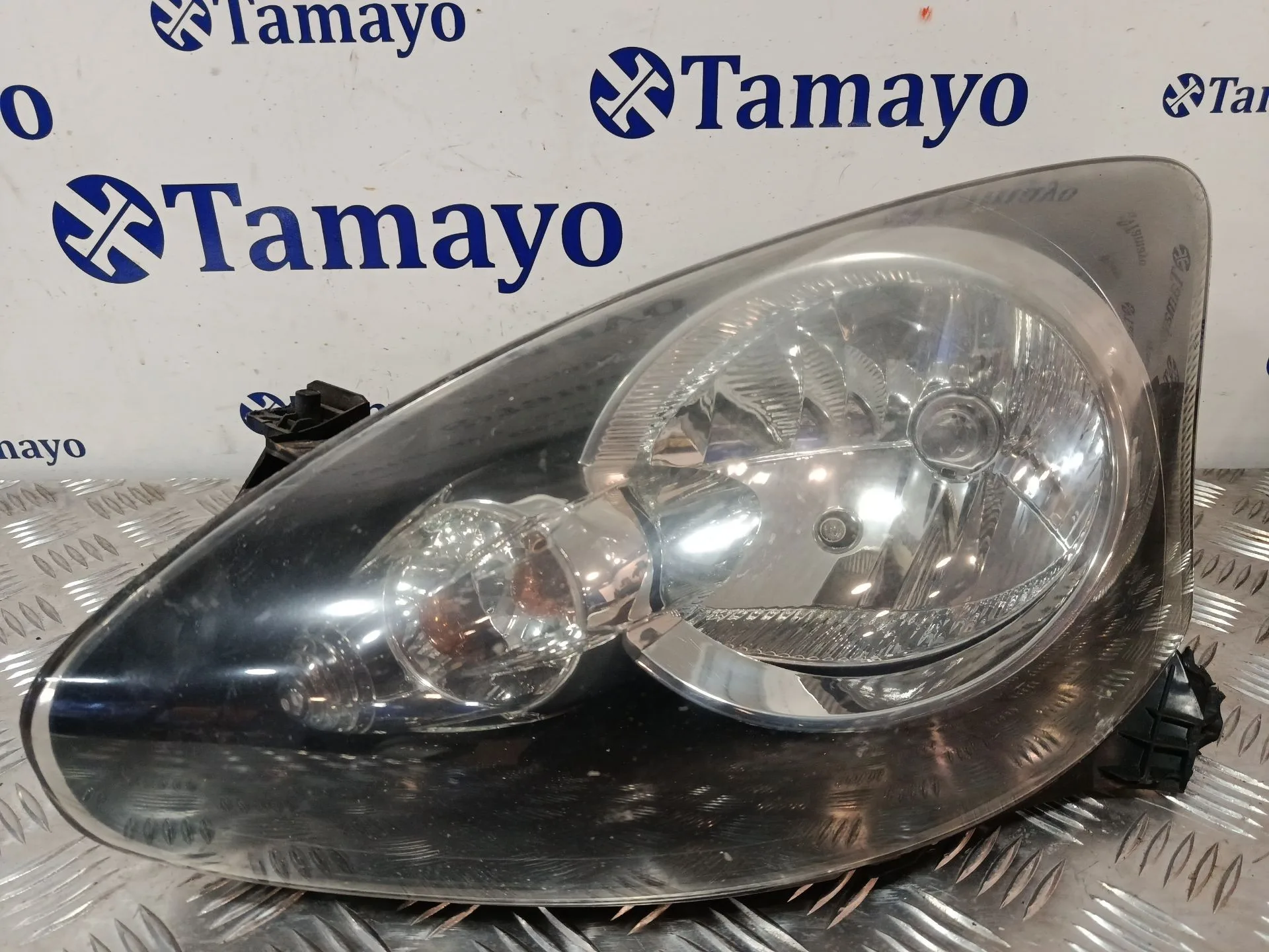 Faro Izquierdo para Toyota Aygo (_B1_)