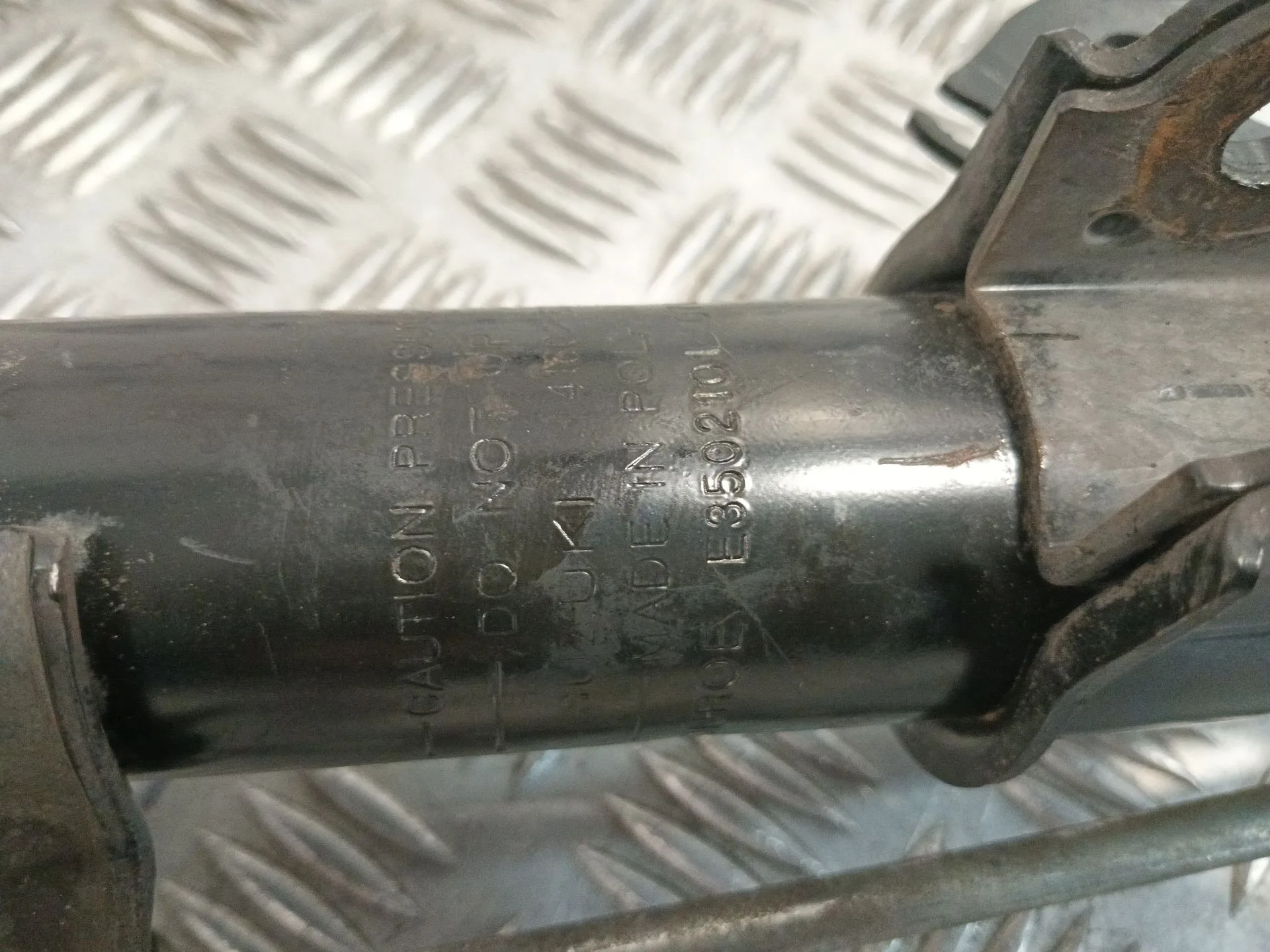 Amortiguador Delantero Izquierdo para Suzuki Swift Iii (Mz, Ez)