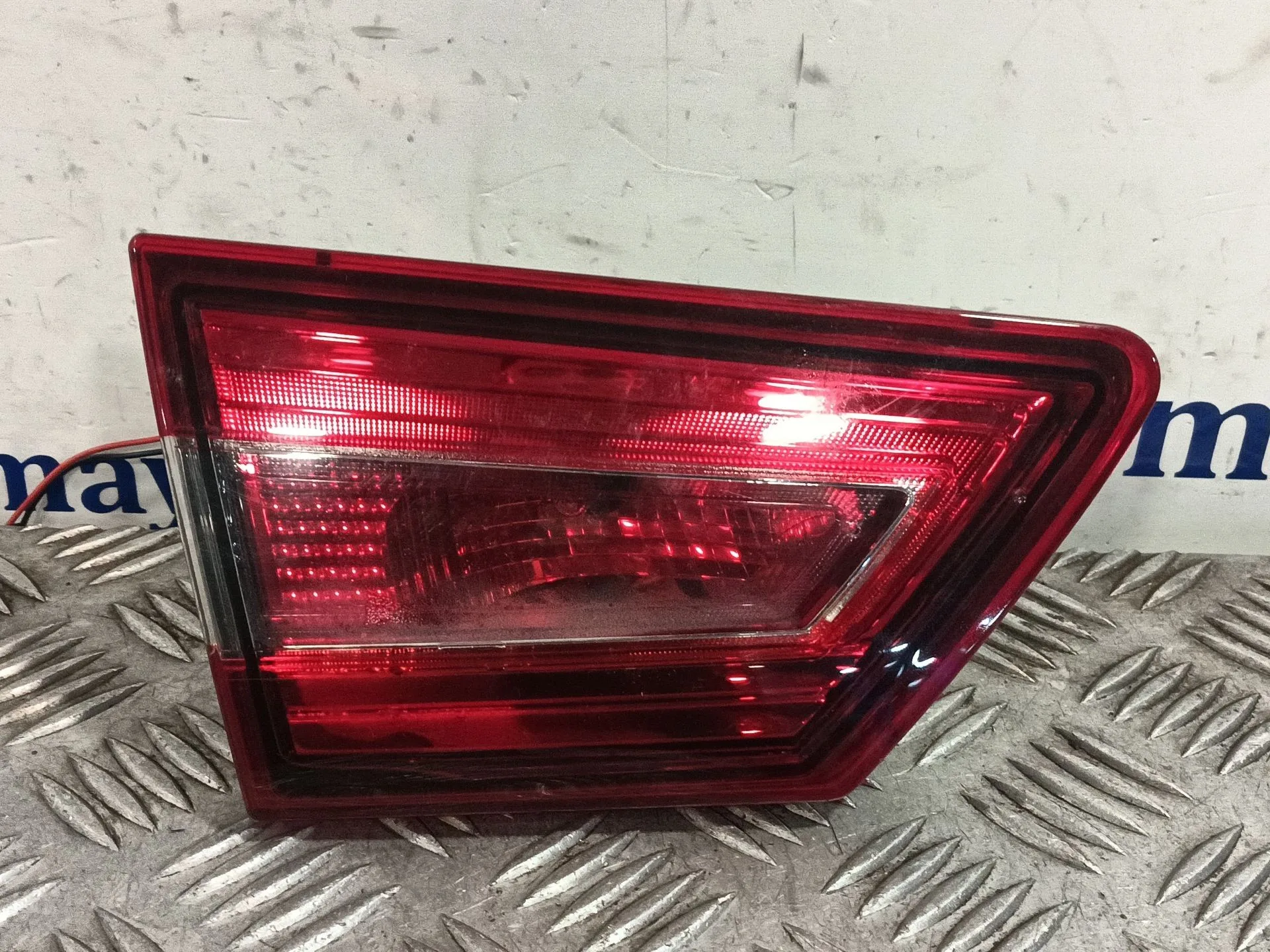 Piloto Trasero Derecho Porton para Renault Clio Iv (Bh_)