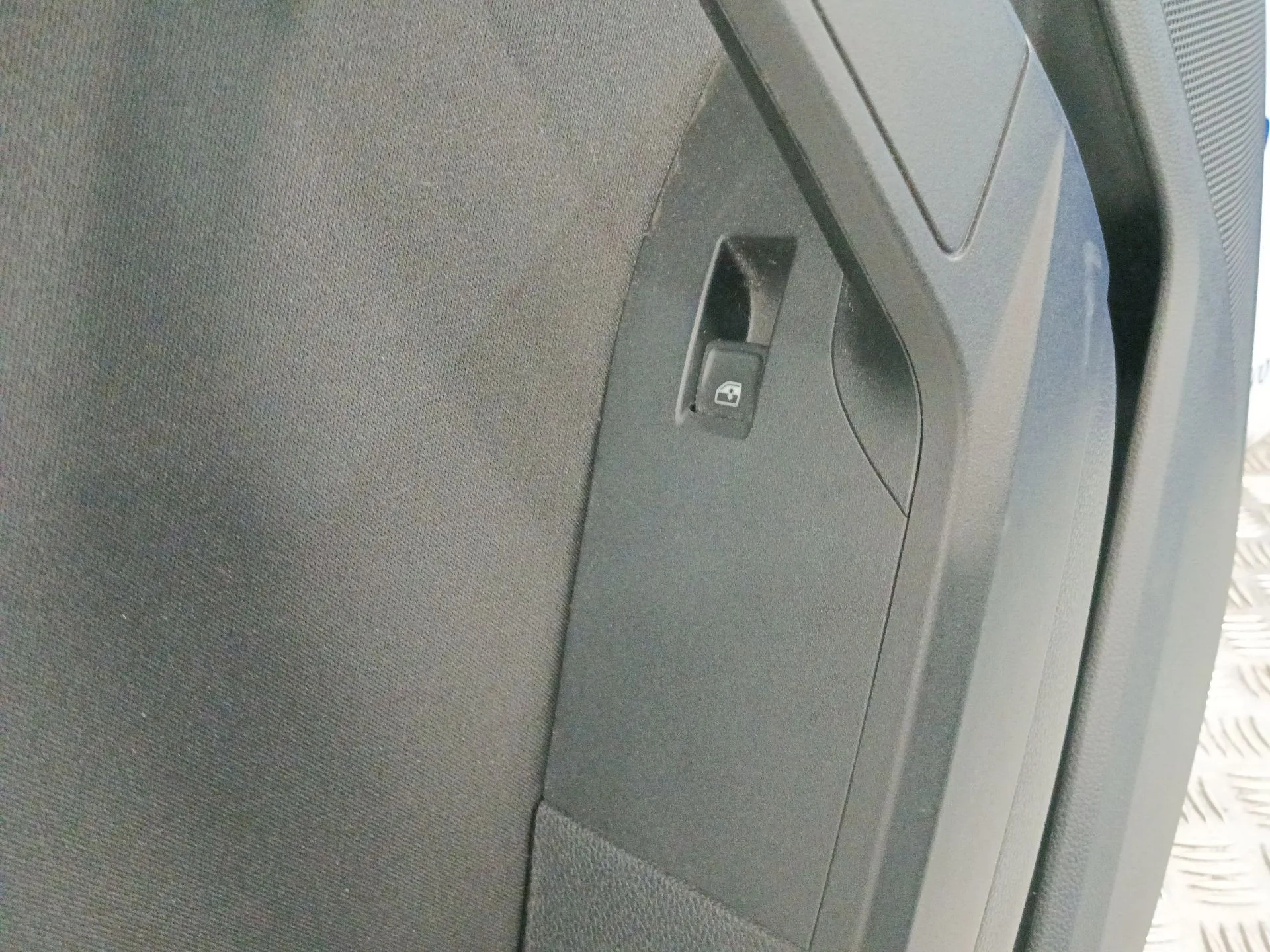 Guarnecido Puerta Trasera Izquierda para Seat Arona (Kj7, Kjp)