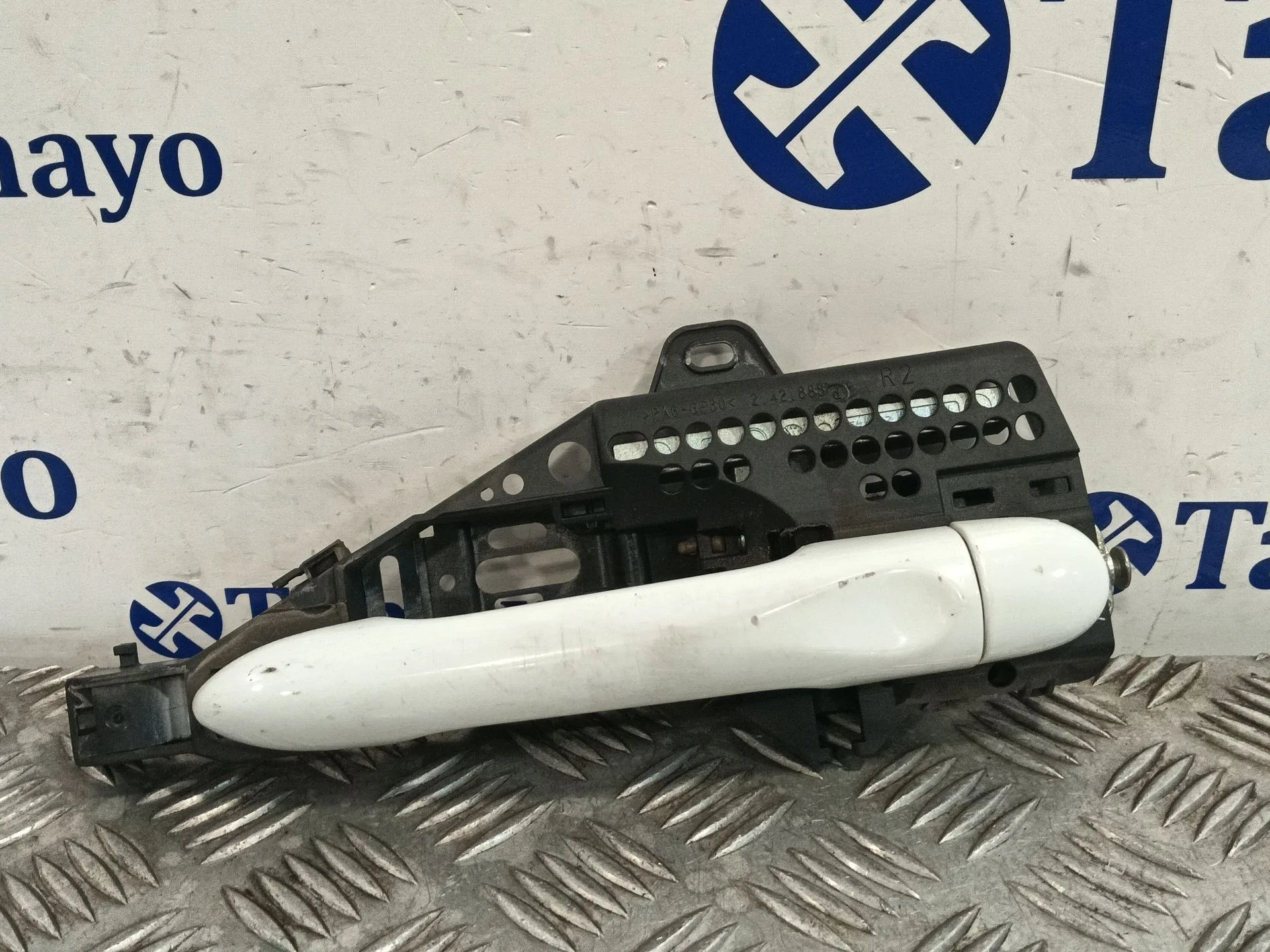 Maneta Exterior Delantera Derecha para Renault Clio Iv (Bh_)