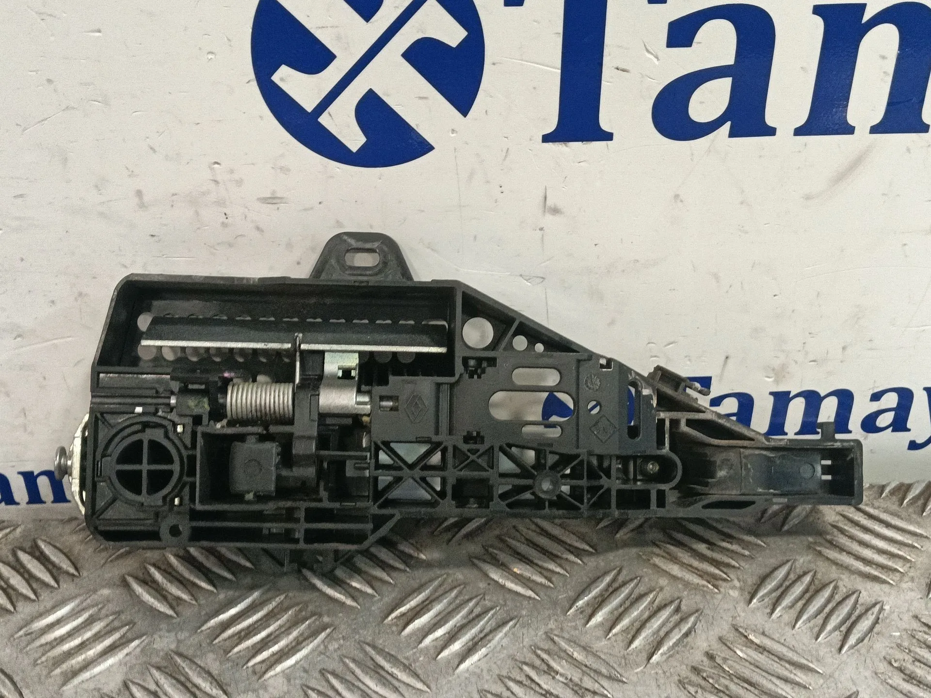 Maneta Exterior Delantera Derecha para Renault Clio Iv (Bh_)