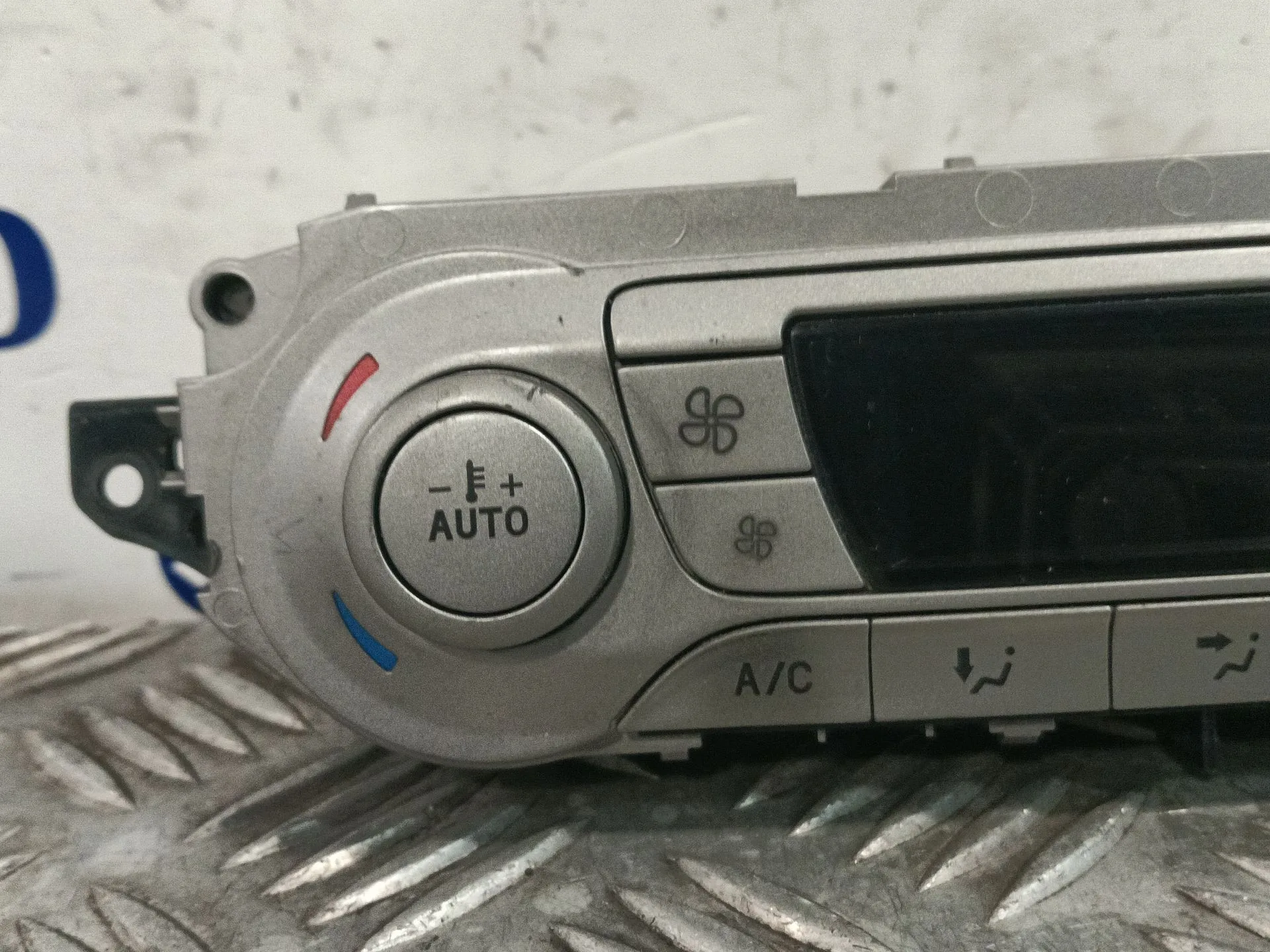 Mando Climatizador para Ford Kuga I