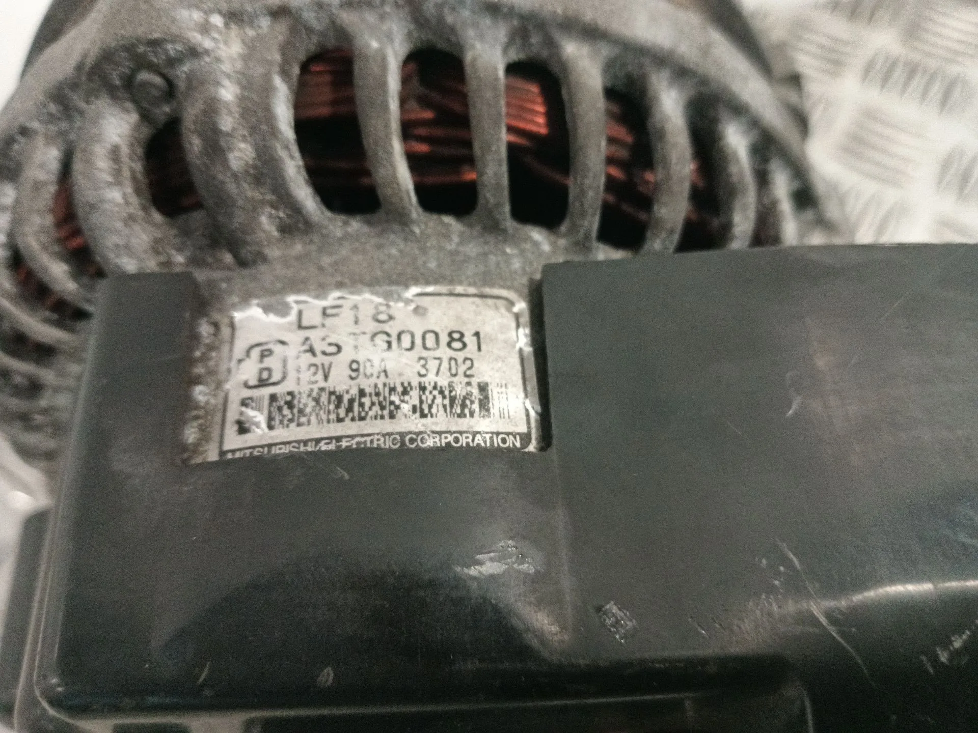 Alternador para Mazda 6 Monovolumen (Gy)
