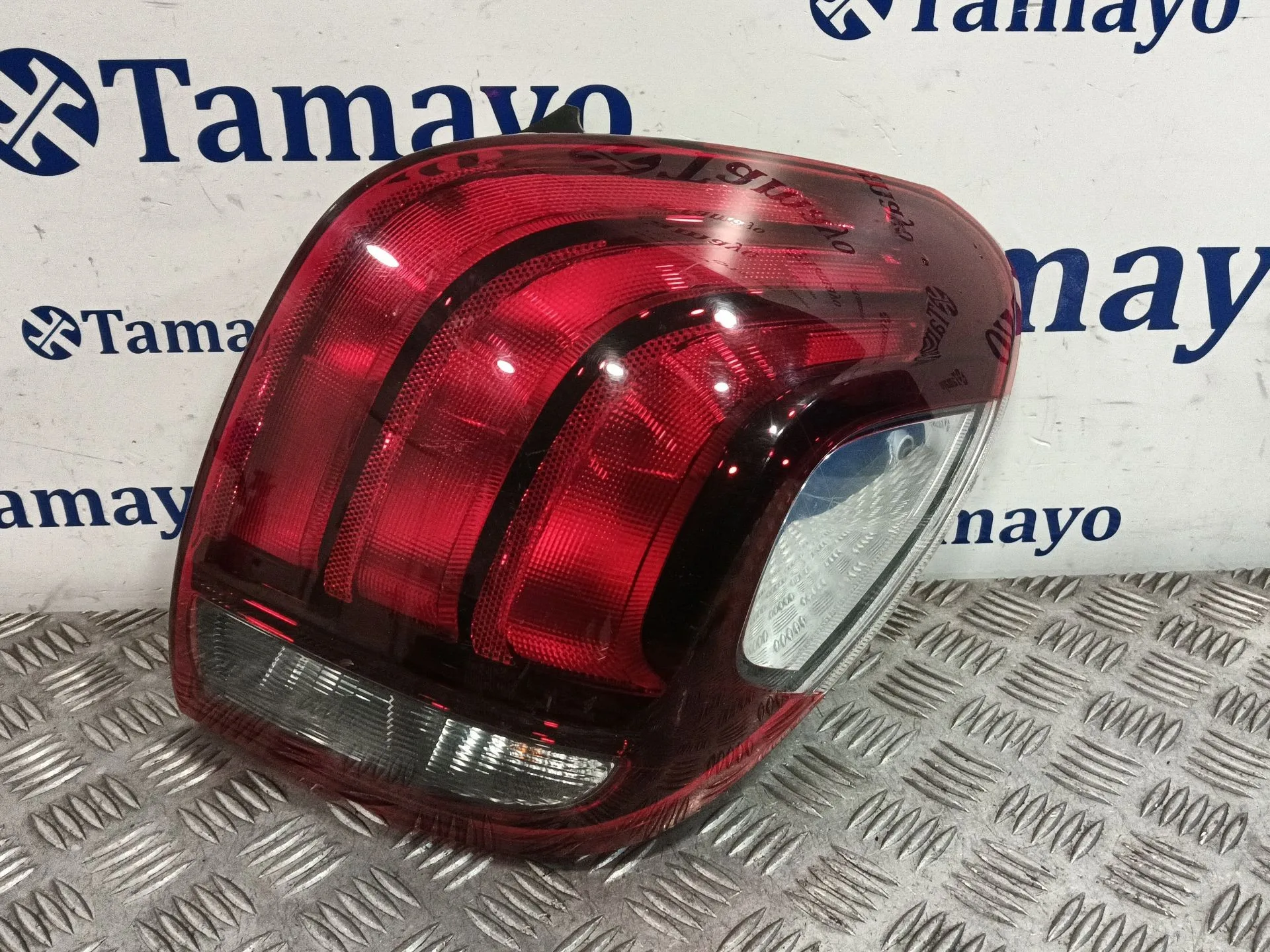Piloto Trasero Derecho para Peugeot 108