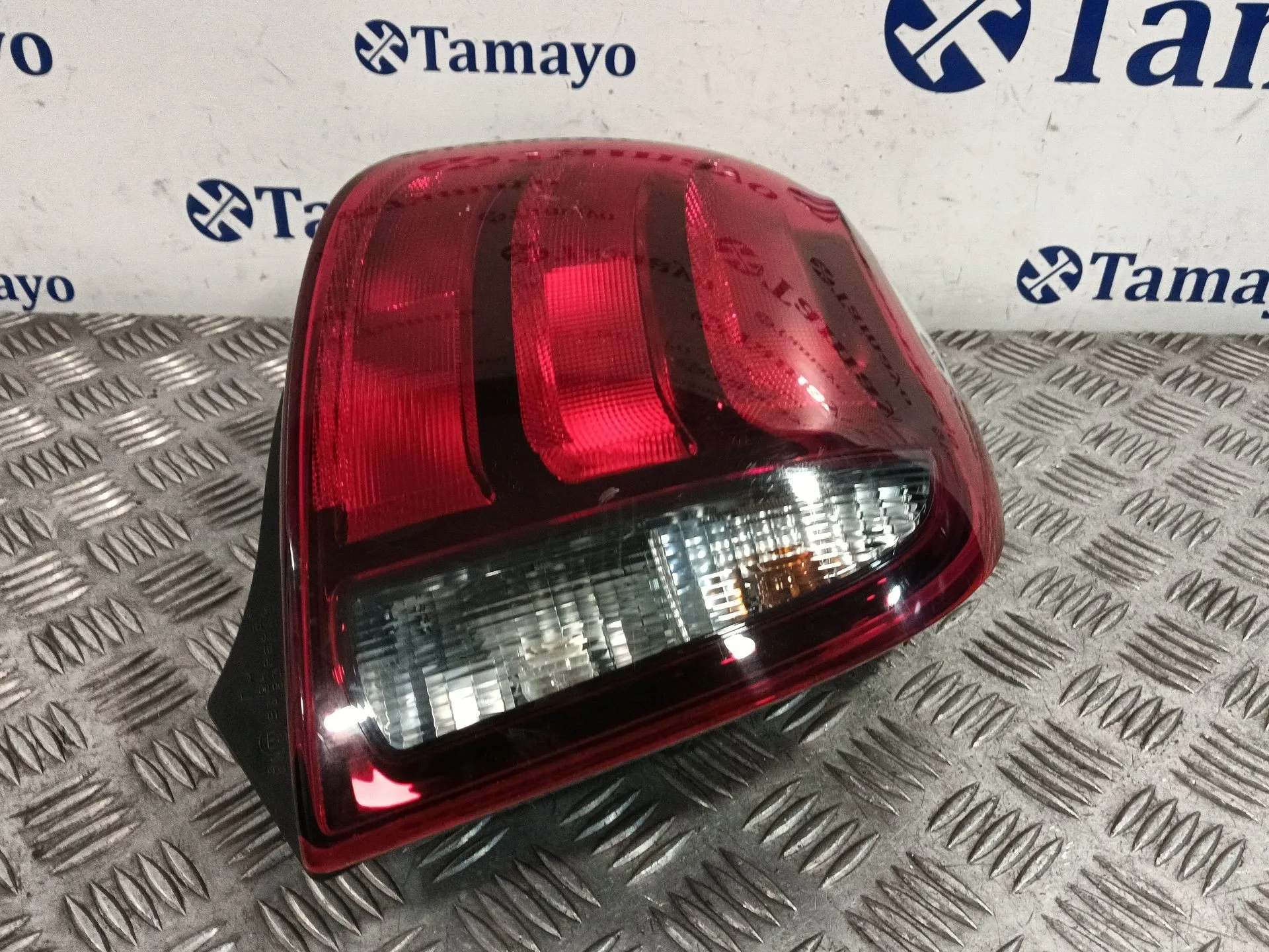 Piloto Trasero Derecho para Peugeot 108